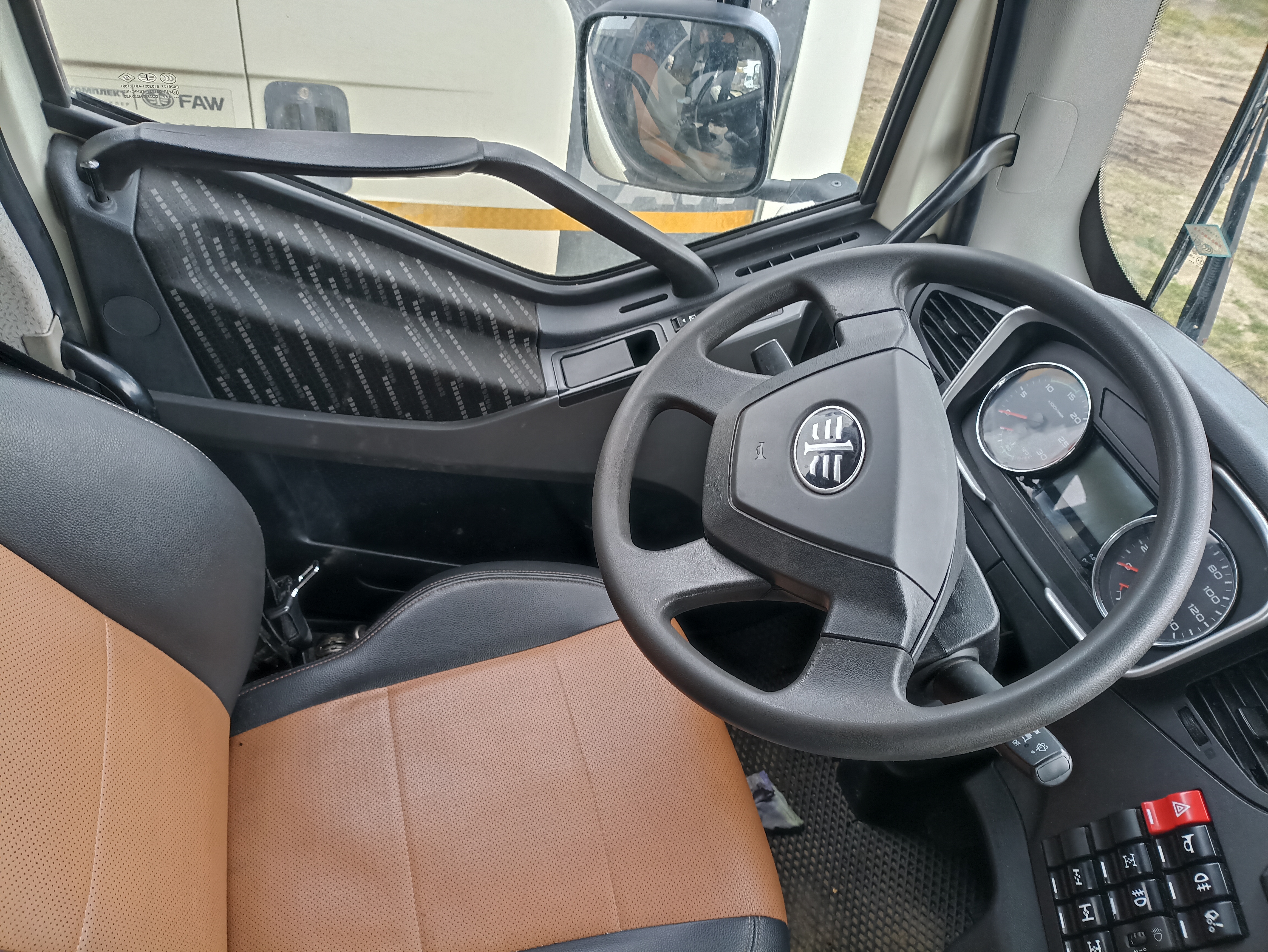 FAW J6 6x6 Самосвал 2022 г. - фото 8