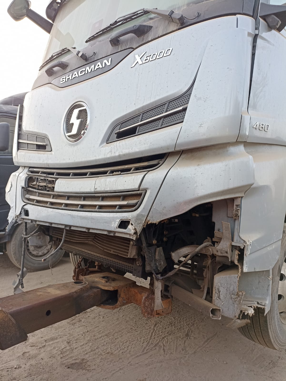 Shacman (Shaanxi) SX* 4x2 Седельный тягач 2023 г.