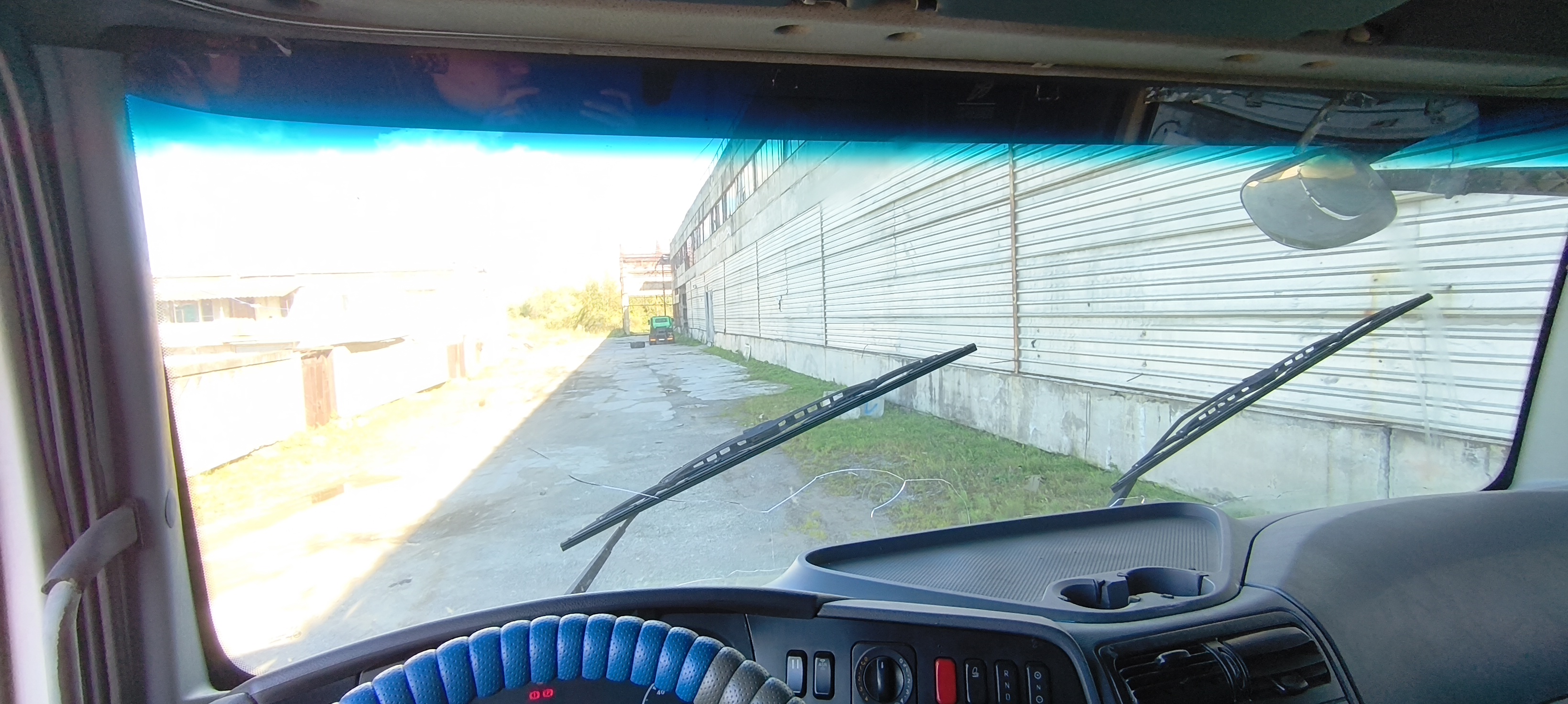 КамАЗ 5490 4x2 Седельный тягач 2018 г. - фото 9