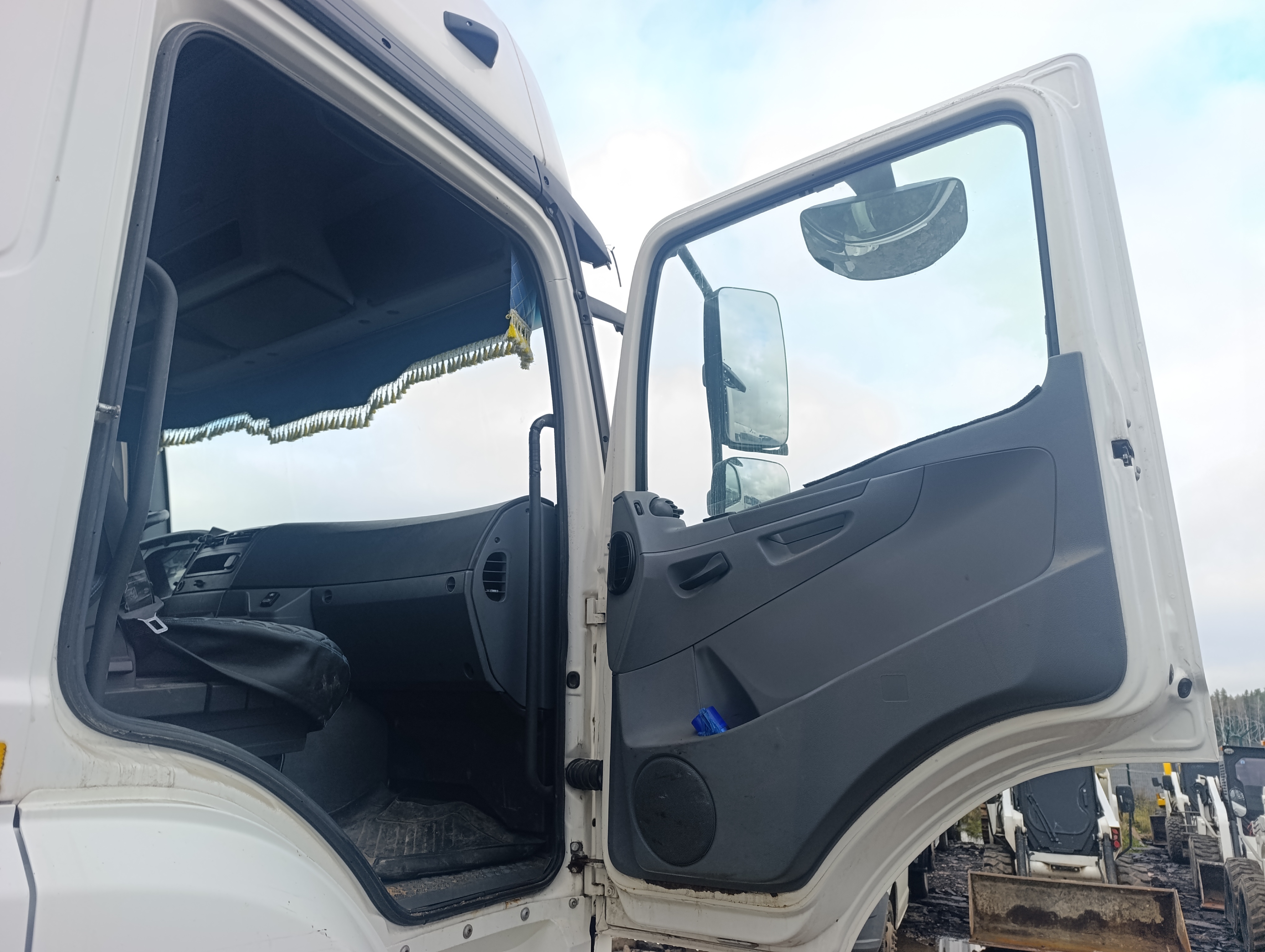 КамАЗ 5490 4x2 Седельный тягач 2018 г. - фото 10