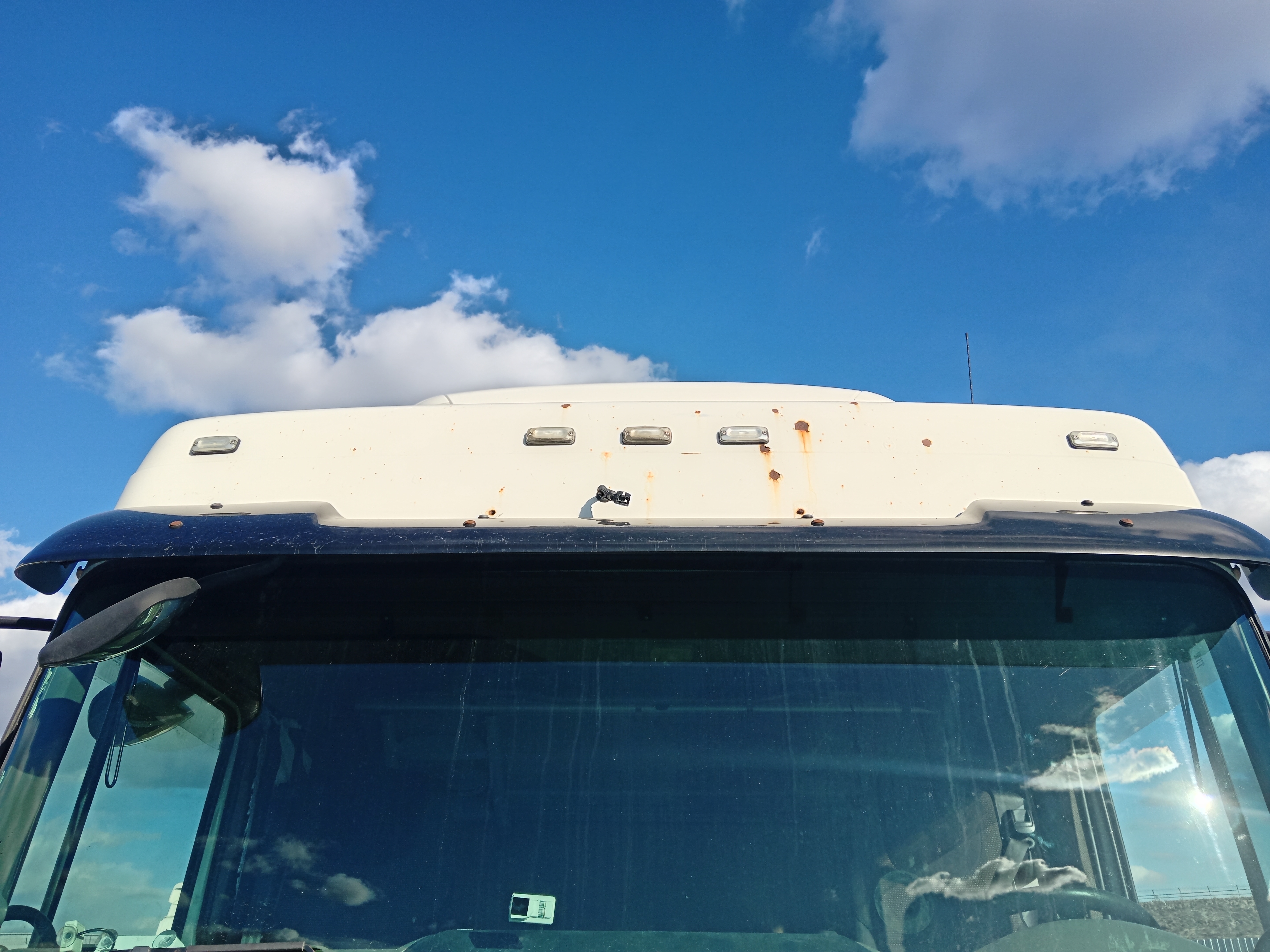 DAF XF 4x2 Седельный тягач 2016 г. - фото 18