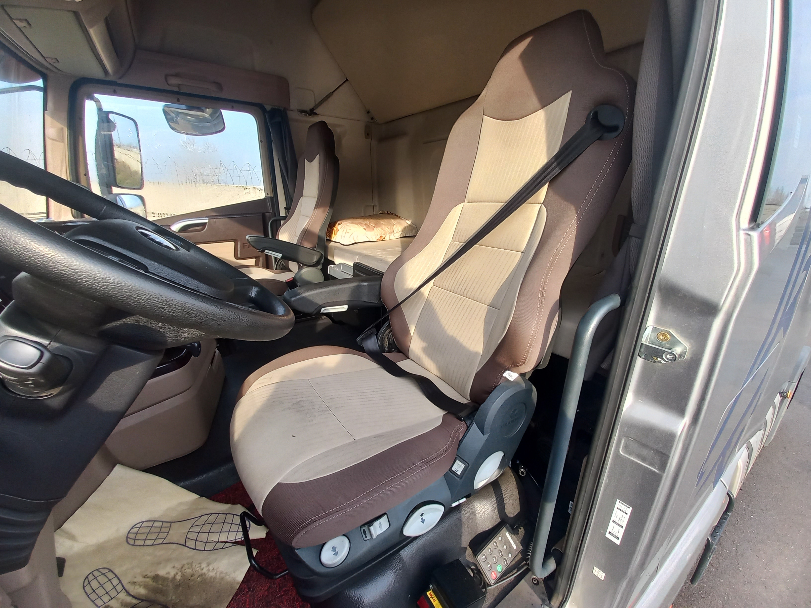 Тонар CA* на базе FAW JH6 4x2 Седельный тягач 2023 г. - фото 11