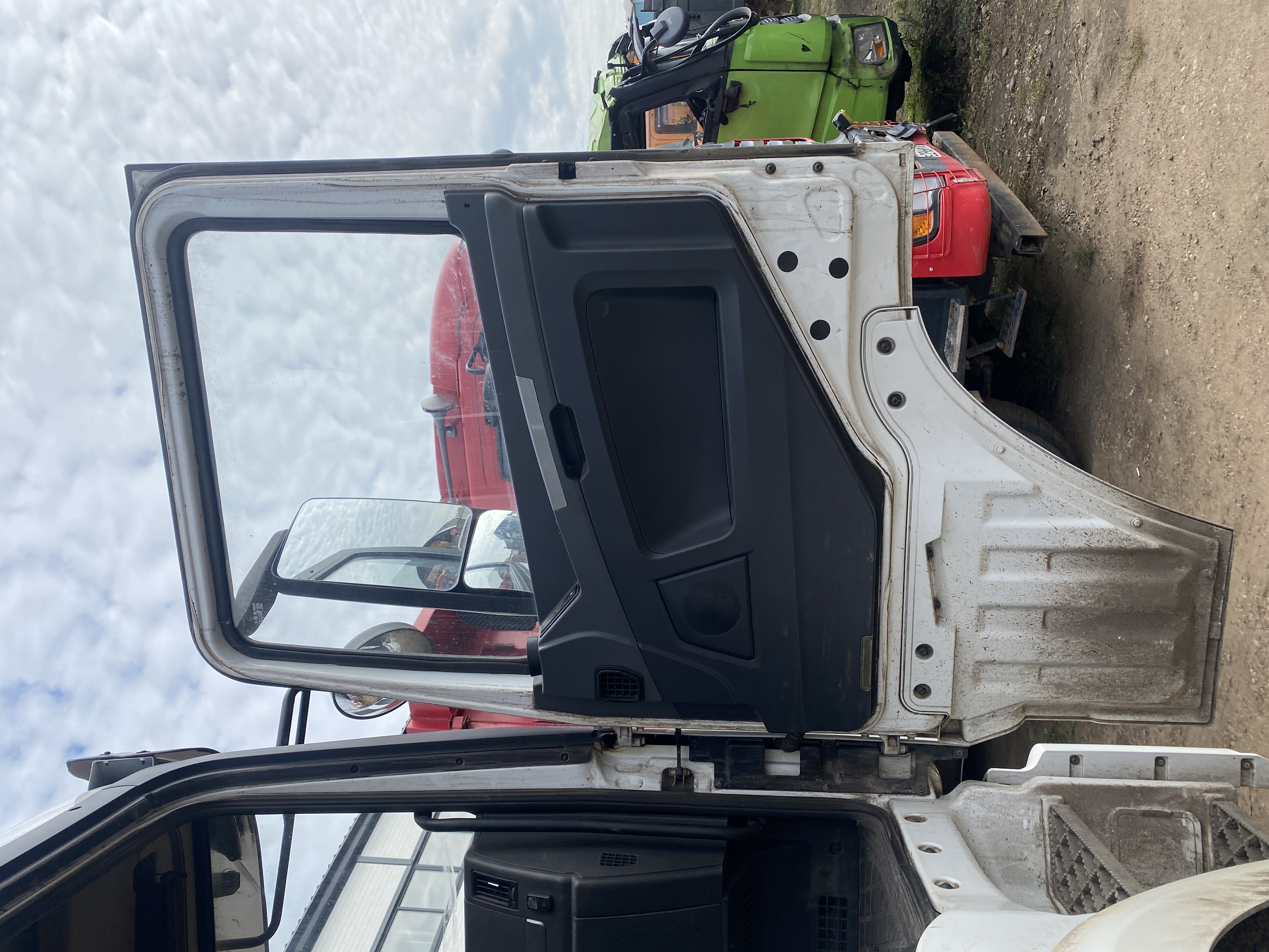 Shacman (Shaanxi) SX* 8x4 Самосвал 2022 г. - фото 8