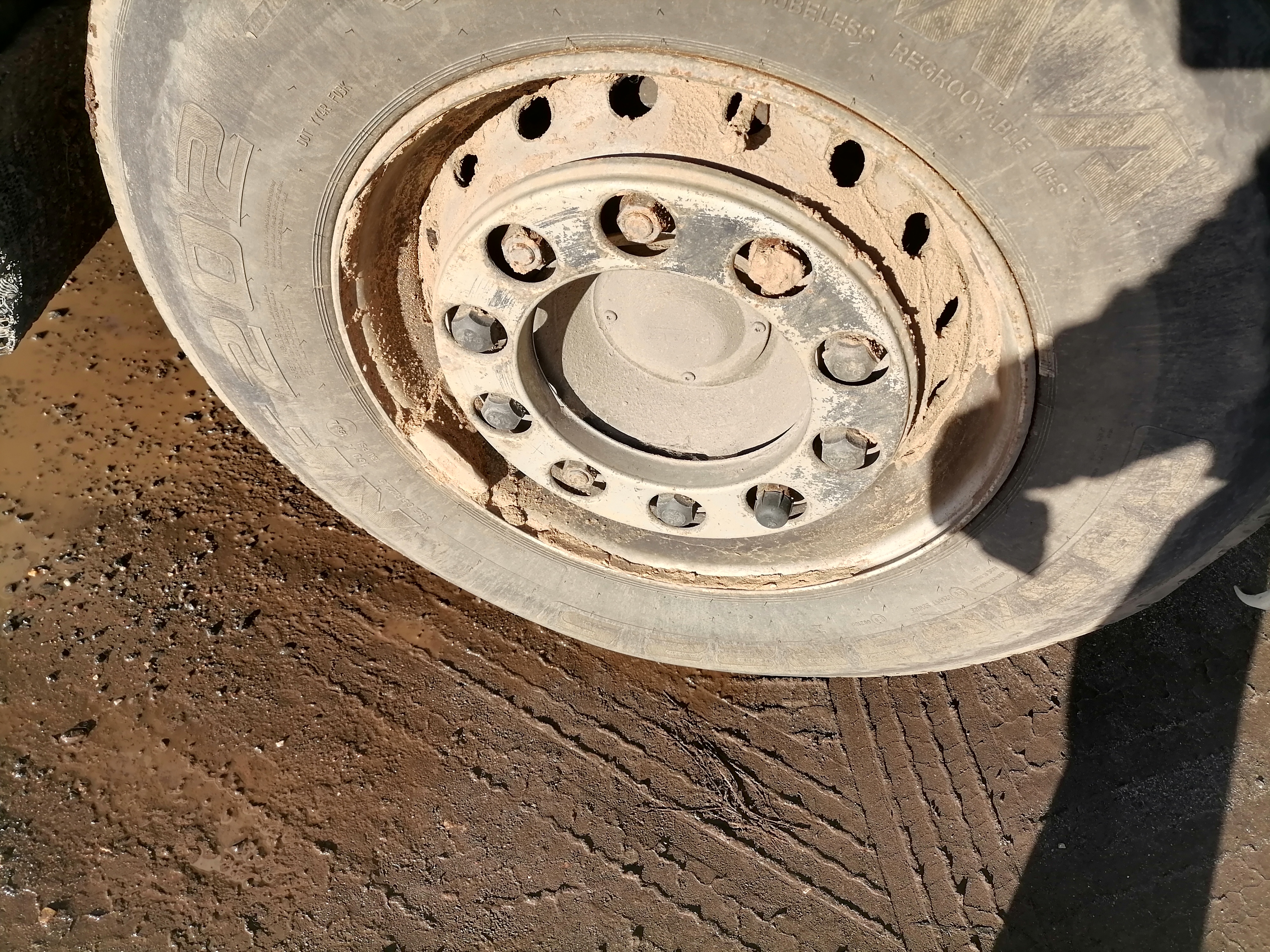 DAF XF 4x2 Седельный тягач 2018 г. - фото 14