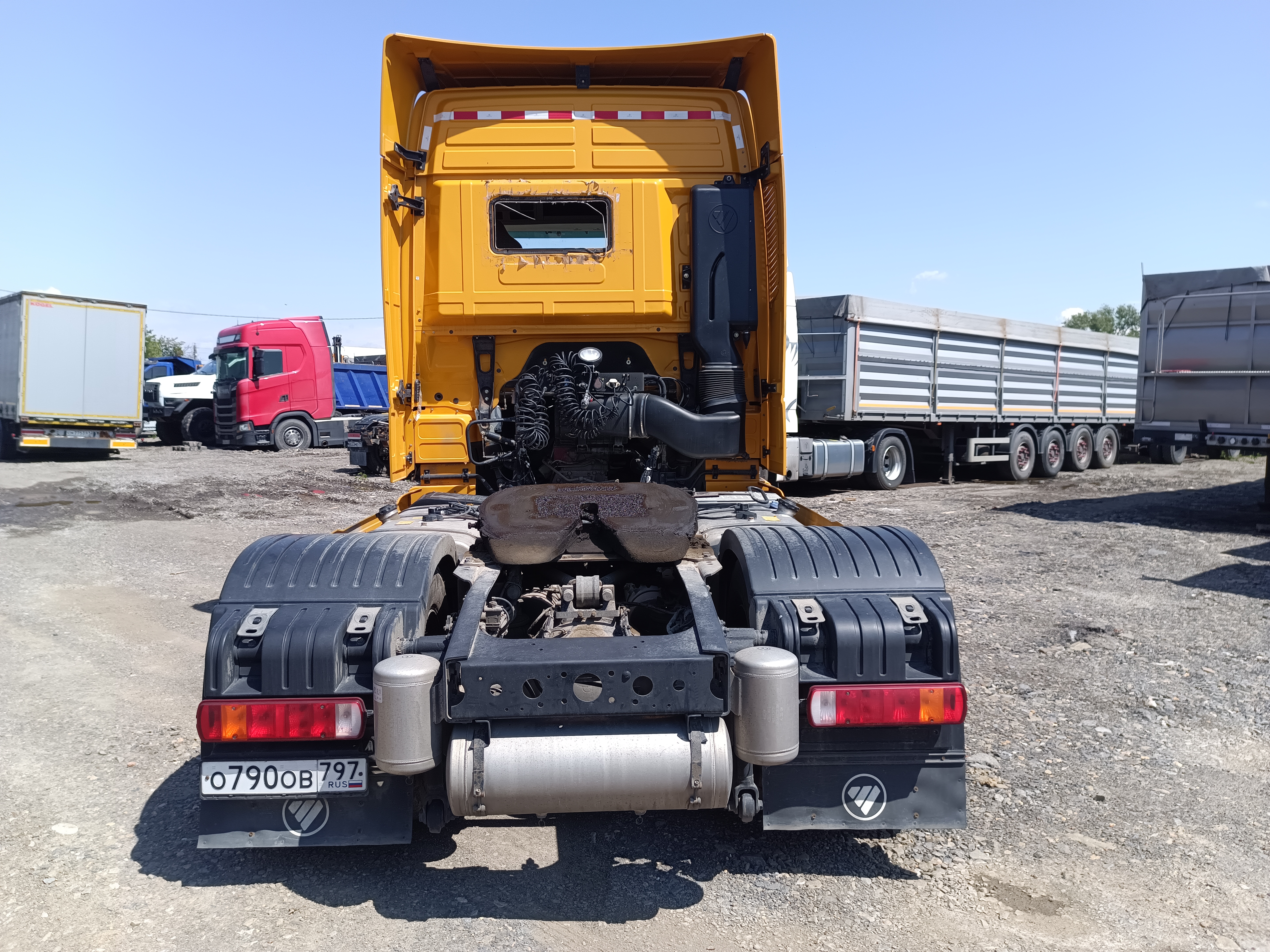 Foton AUMAN 4x2 Седельный тягач 2023 г. - фото 7