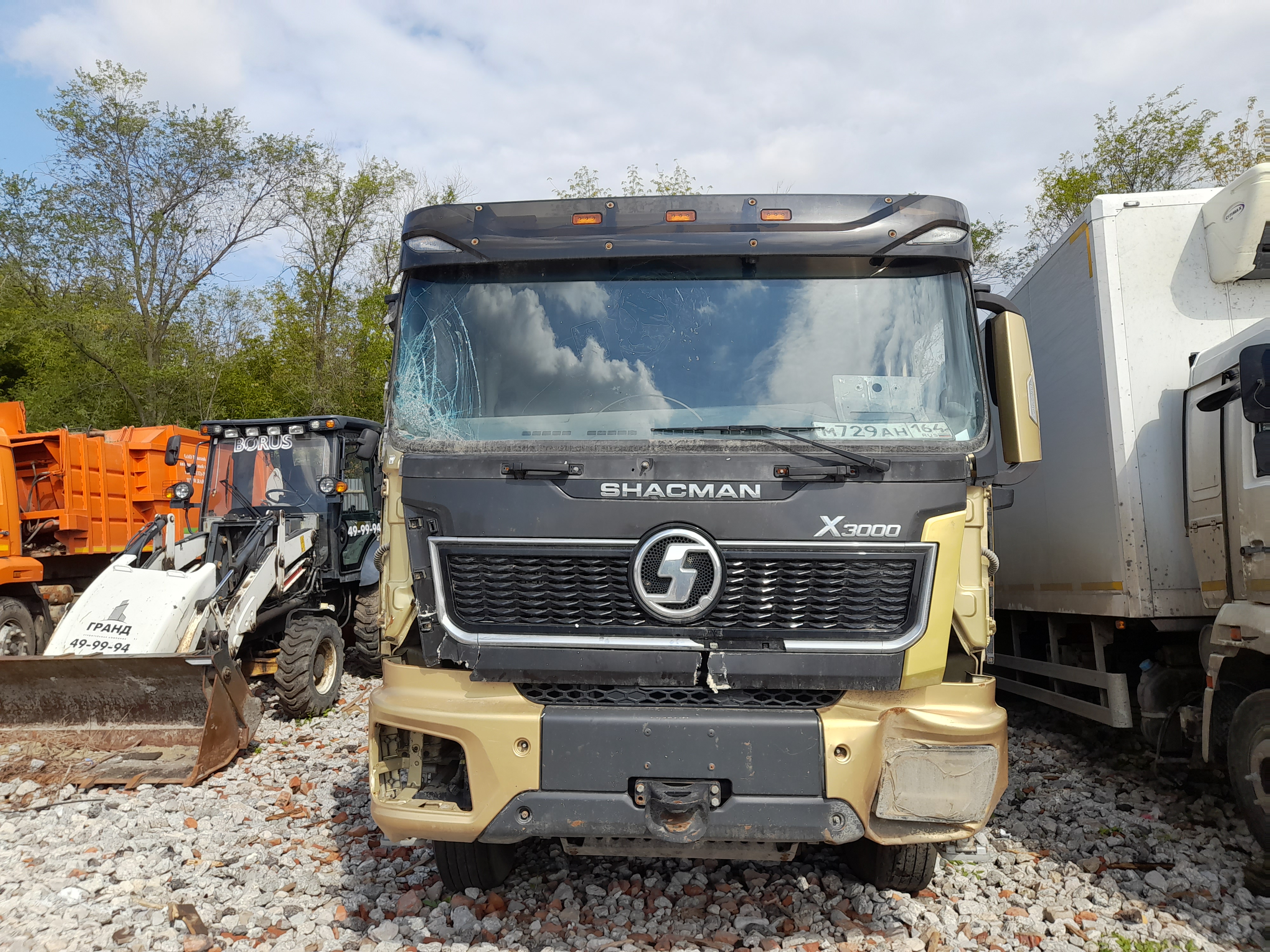 Shacman (Shaanxi) SX* 8x4 Самосвал 2023 г.