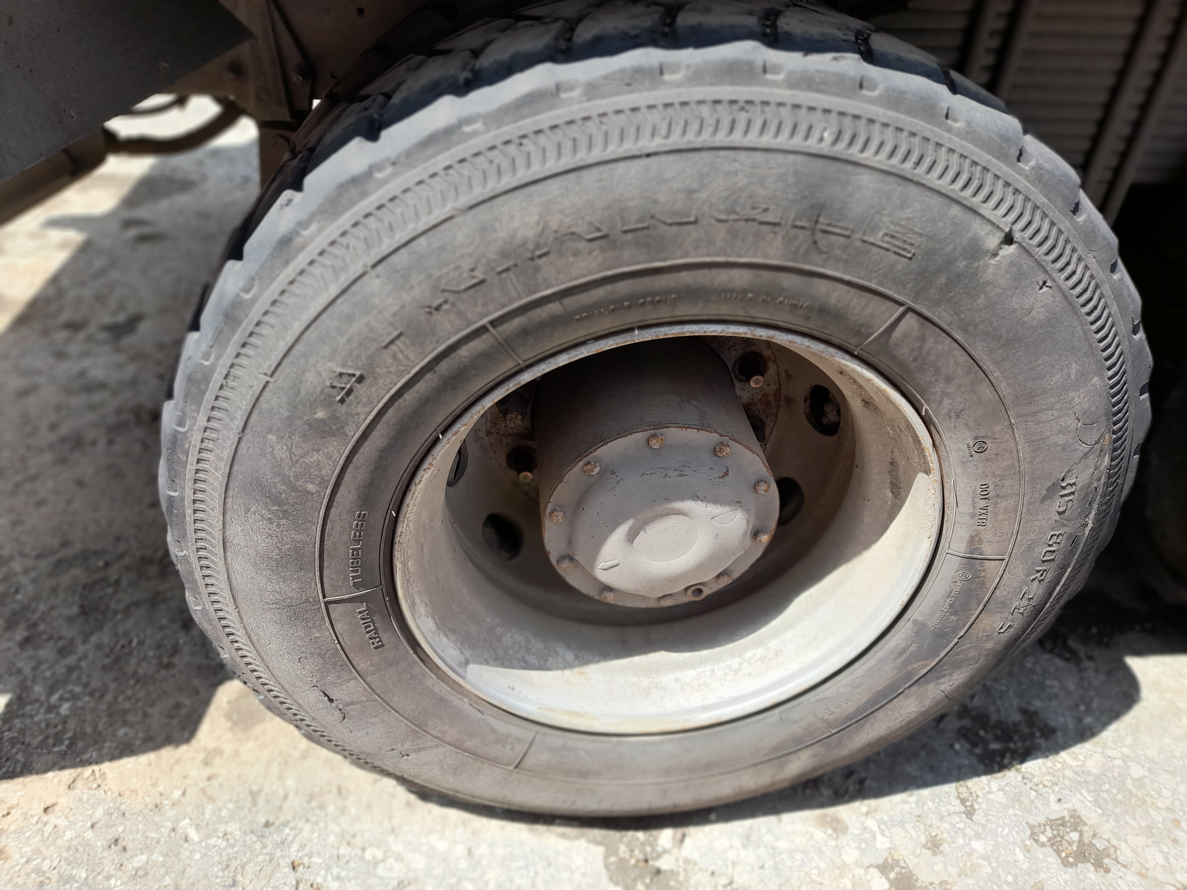 Shacman (Shaanxi) SX* 8x4 Самосвал 2023 г. - фото 6