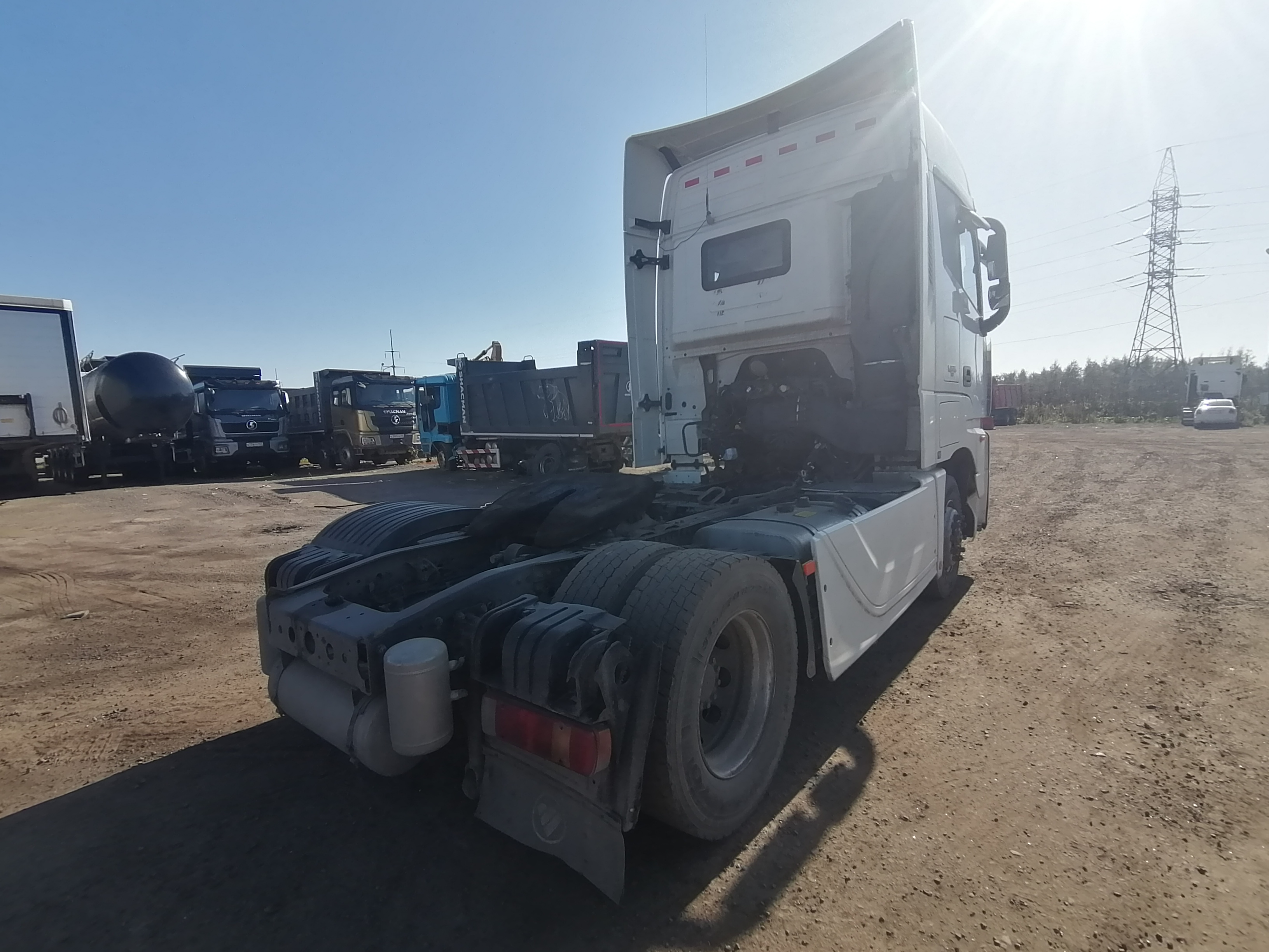 Foton AUMAN 4x2 Седельный тягач 2023 г. - фото 7