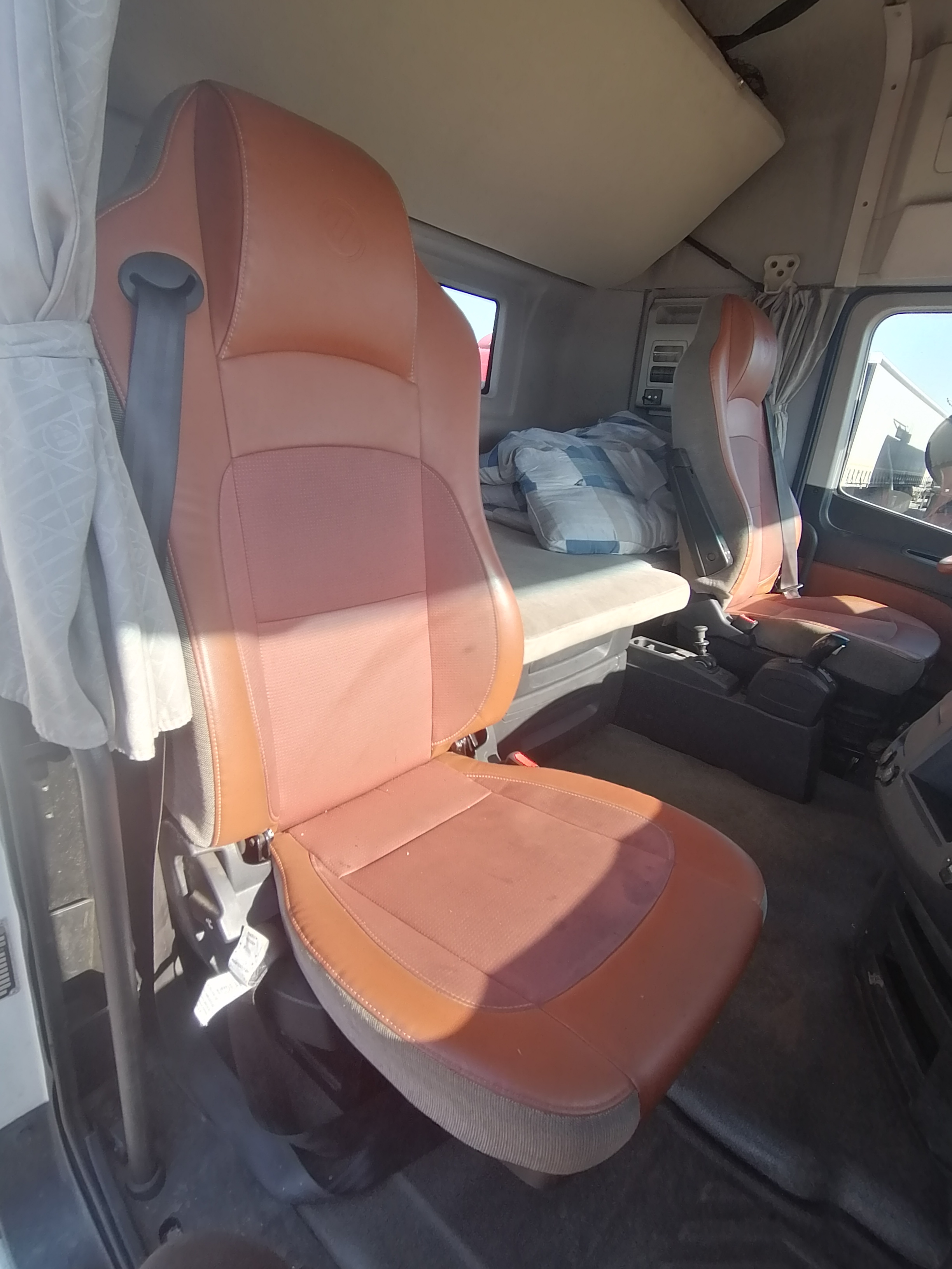 Foton AUMAN 4x2 Седельный тягач 2023 г. - фото 13