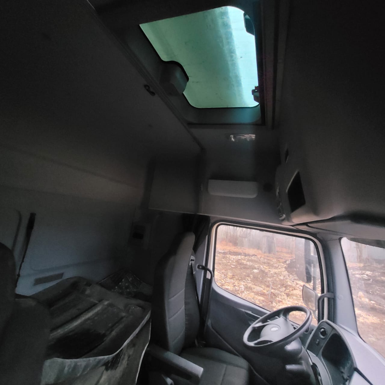 КамАЗ 5490 4x2 Седельный тягач 2019 г. - фото 9