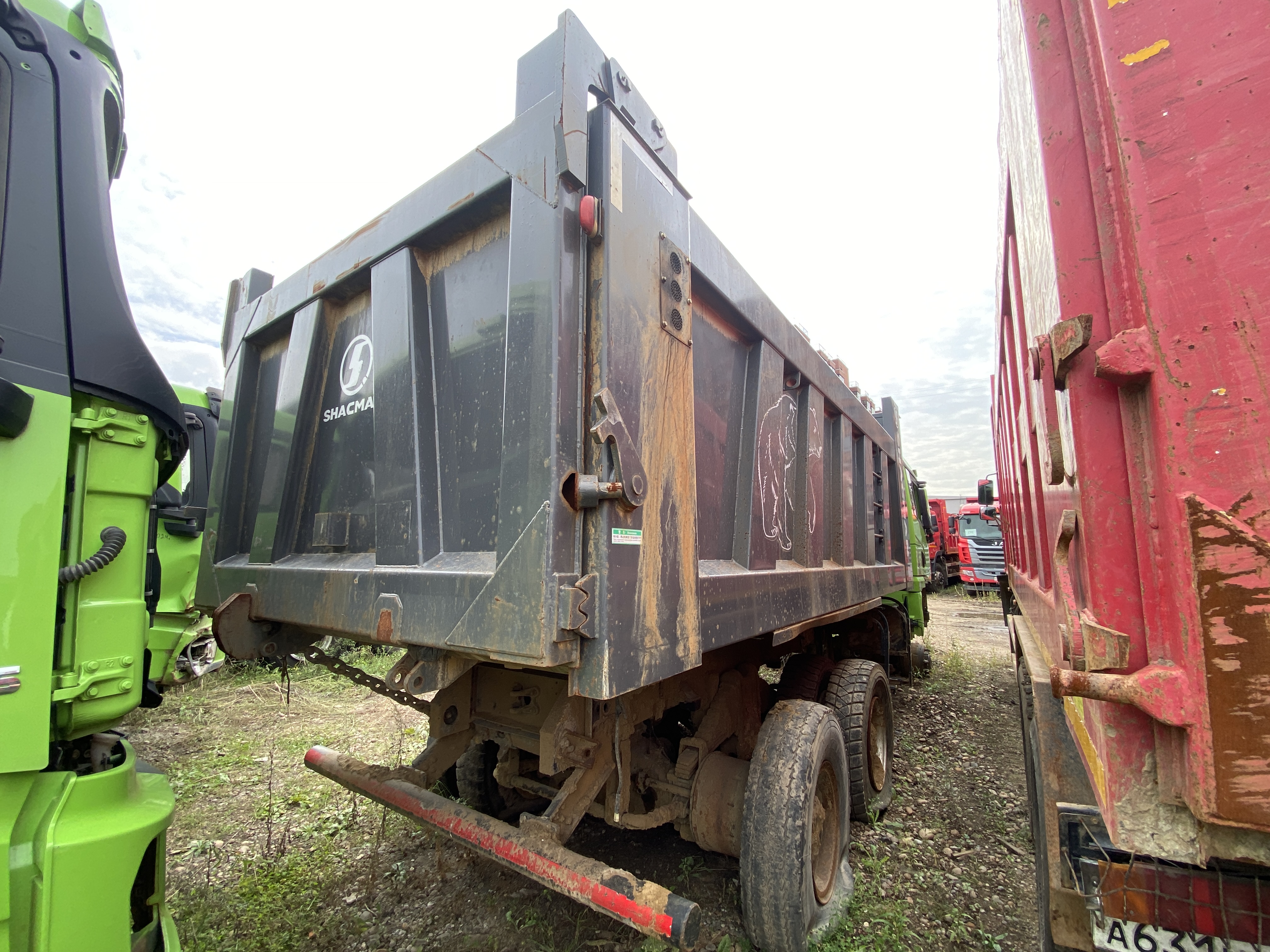 Shacman (Shaanxi) SX* 6x6 Самосвал 2023 г. - фото 16