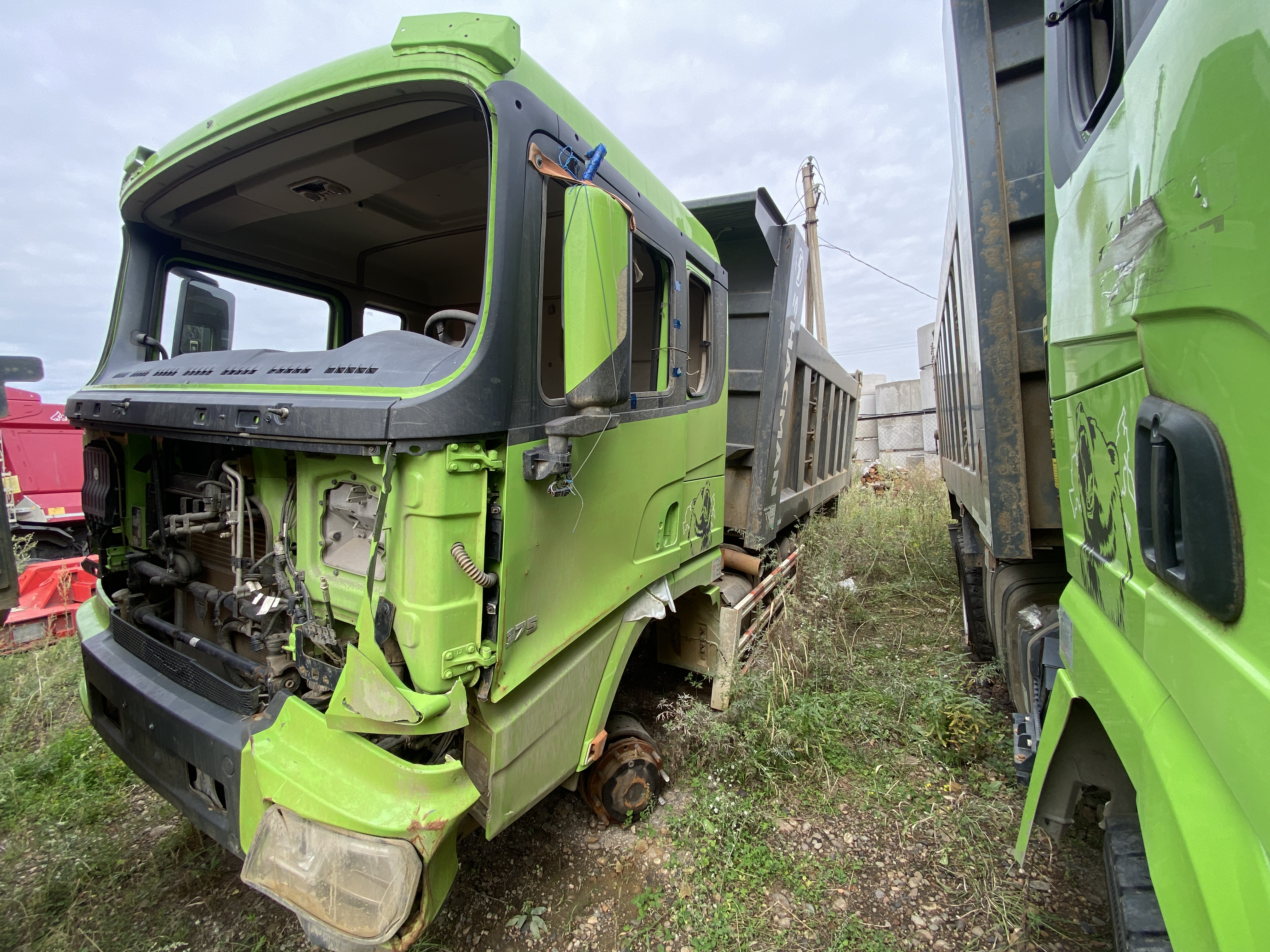 Shacman (Shaanxi) SX* 6x6 Самосвал 2023 г.