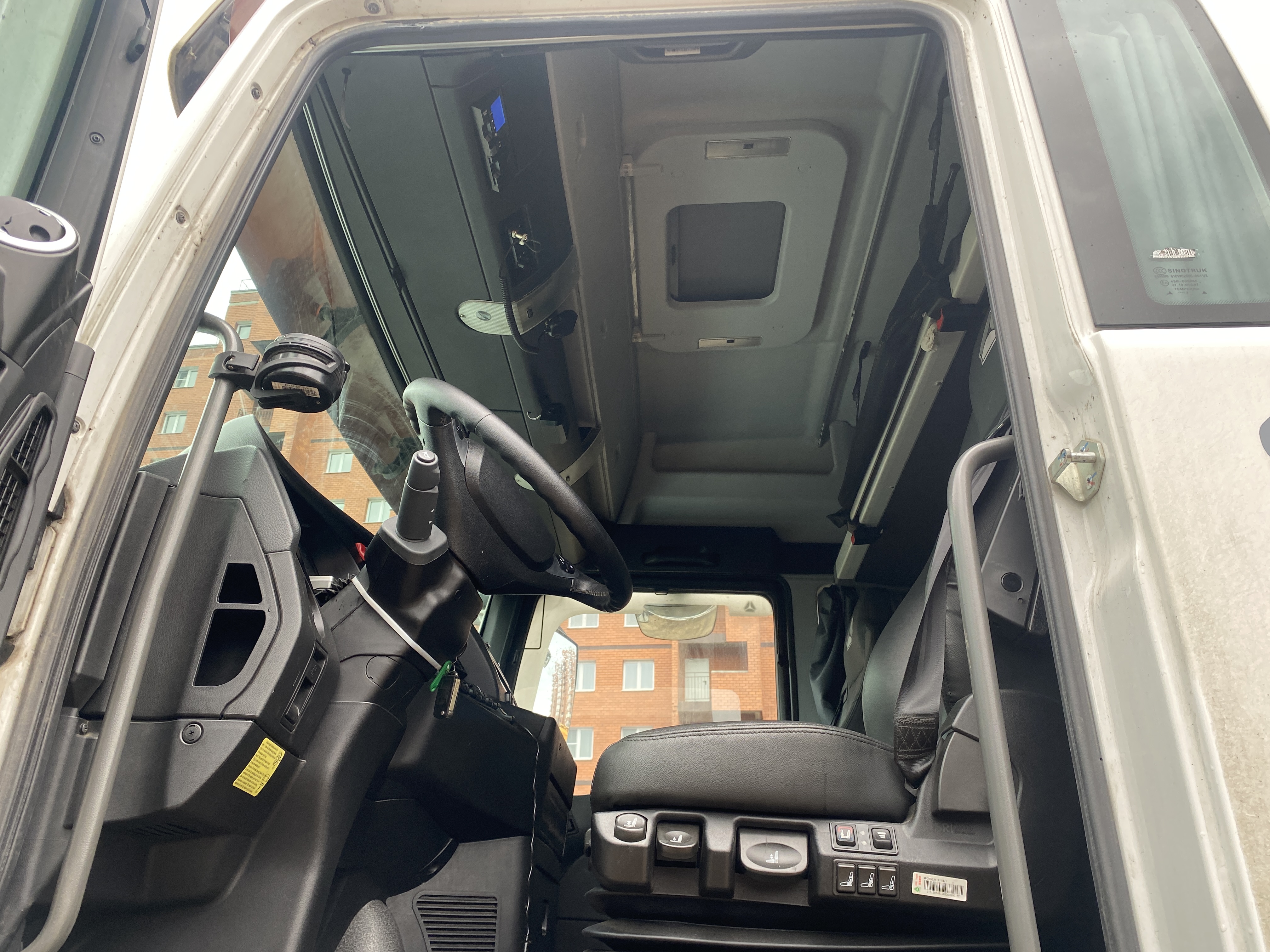 SITRAK C7H 4x2 Седельный тягач 2023 г. - фото 10