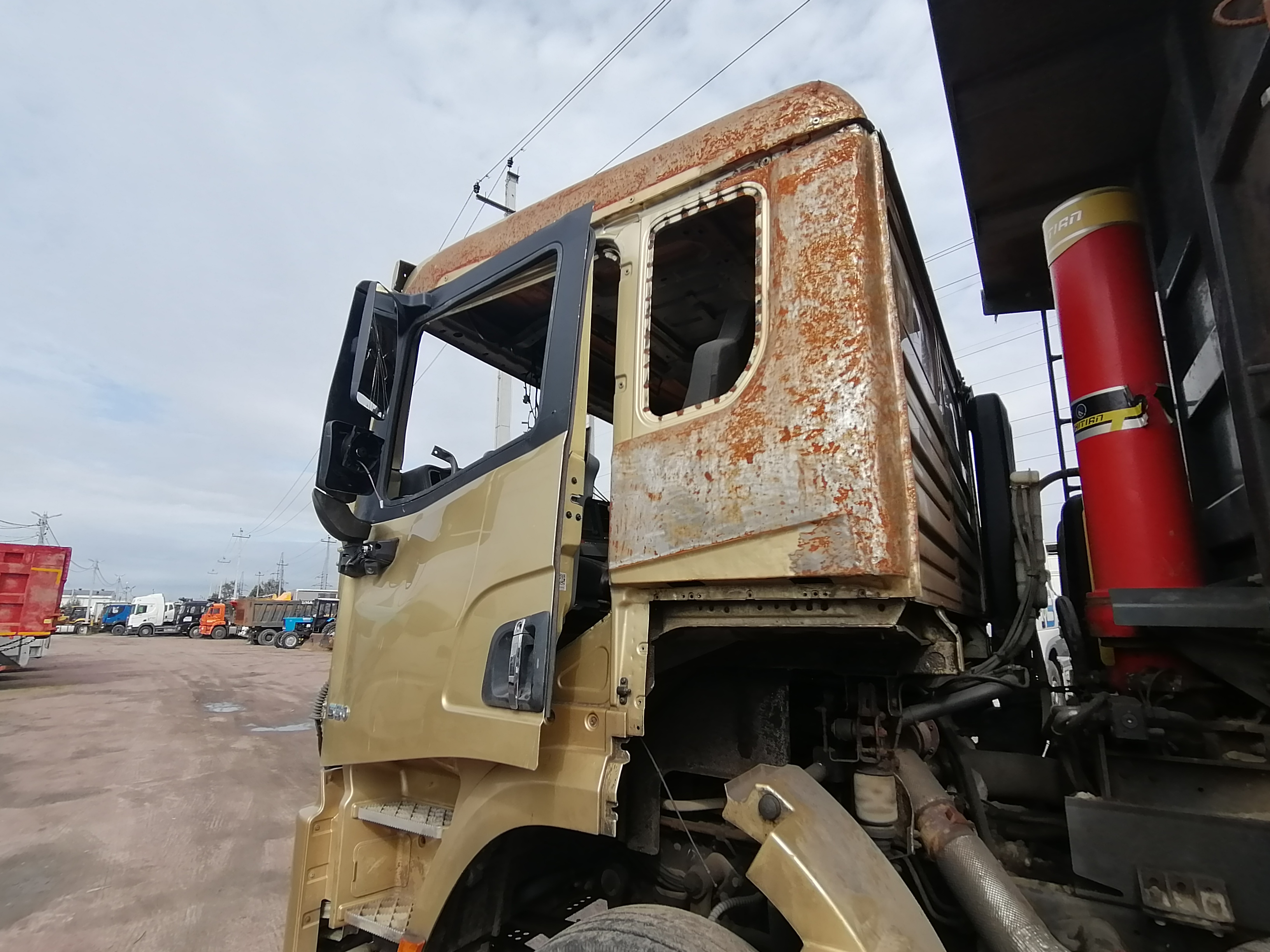 Shacman (Shaanxi) SX* 8x4 Самосвал 2023 г. - фото 9