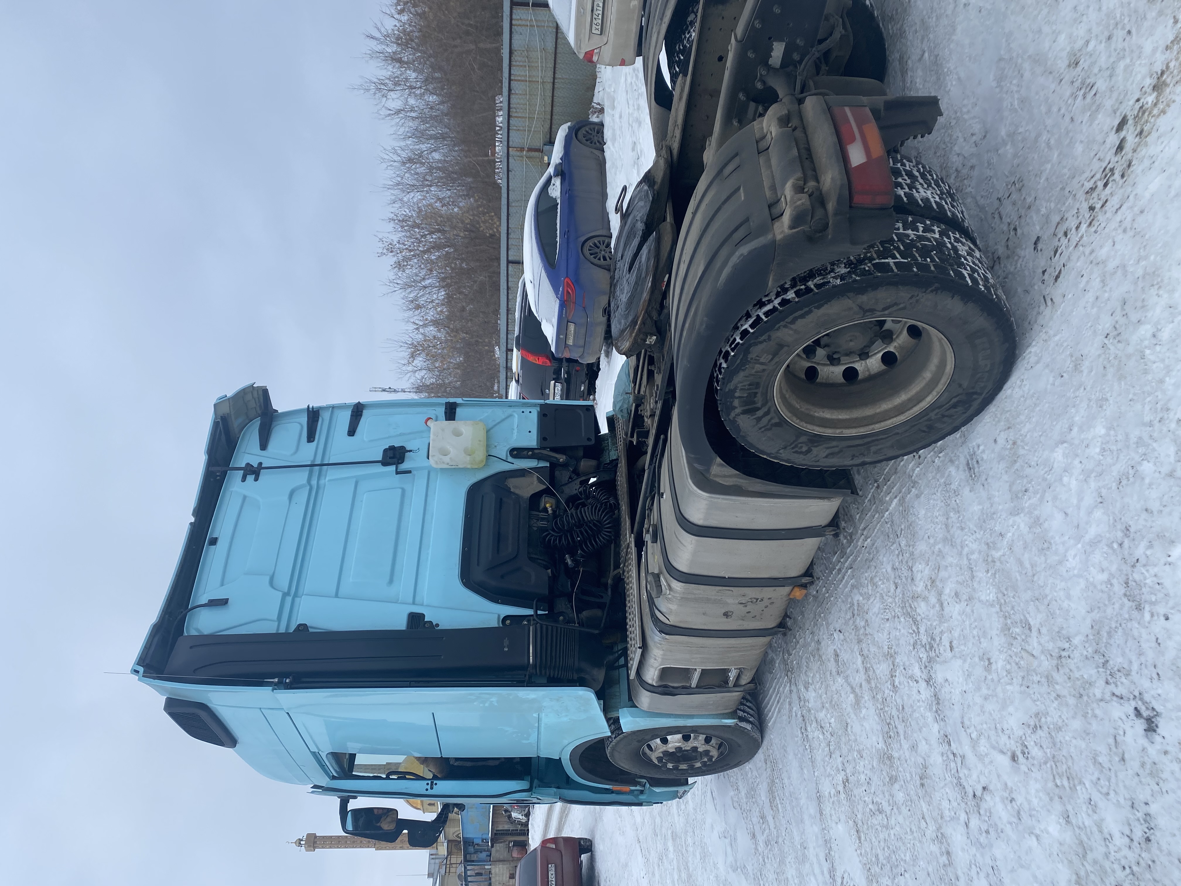 Shacman (Shaanxi) SX* 4x2 Седельный тягач 2023 г. - фото 3