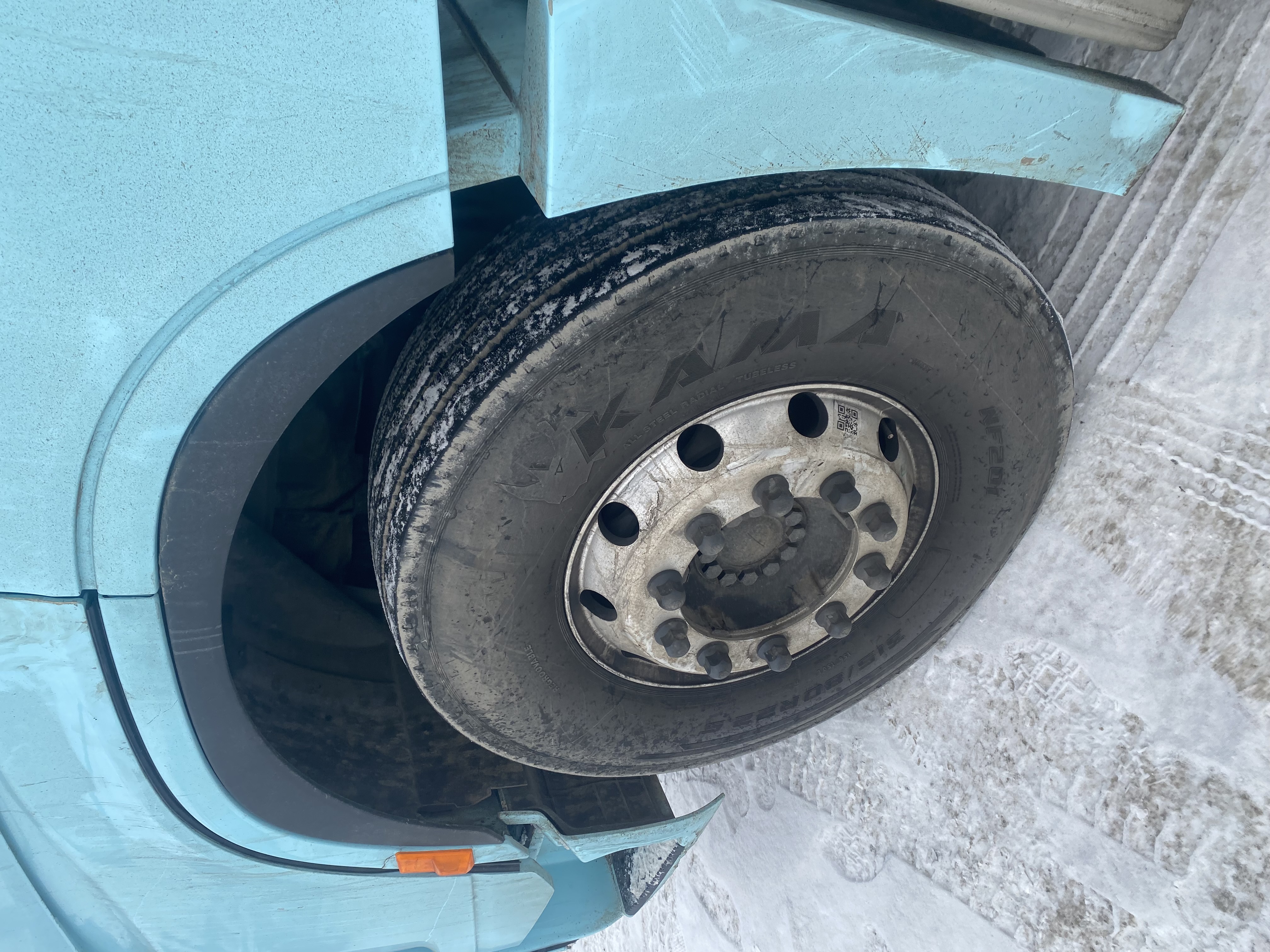 Shacman (Shaanxi) SX* 4x2 Седельный тягач 2023 г. - фото 5