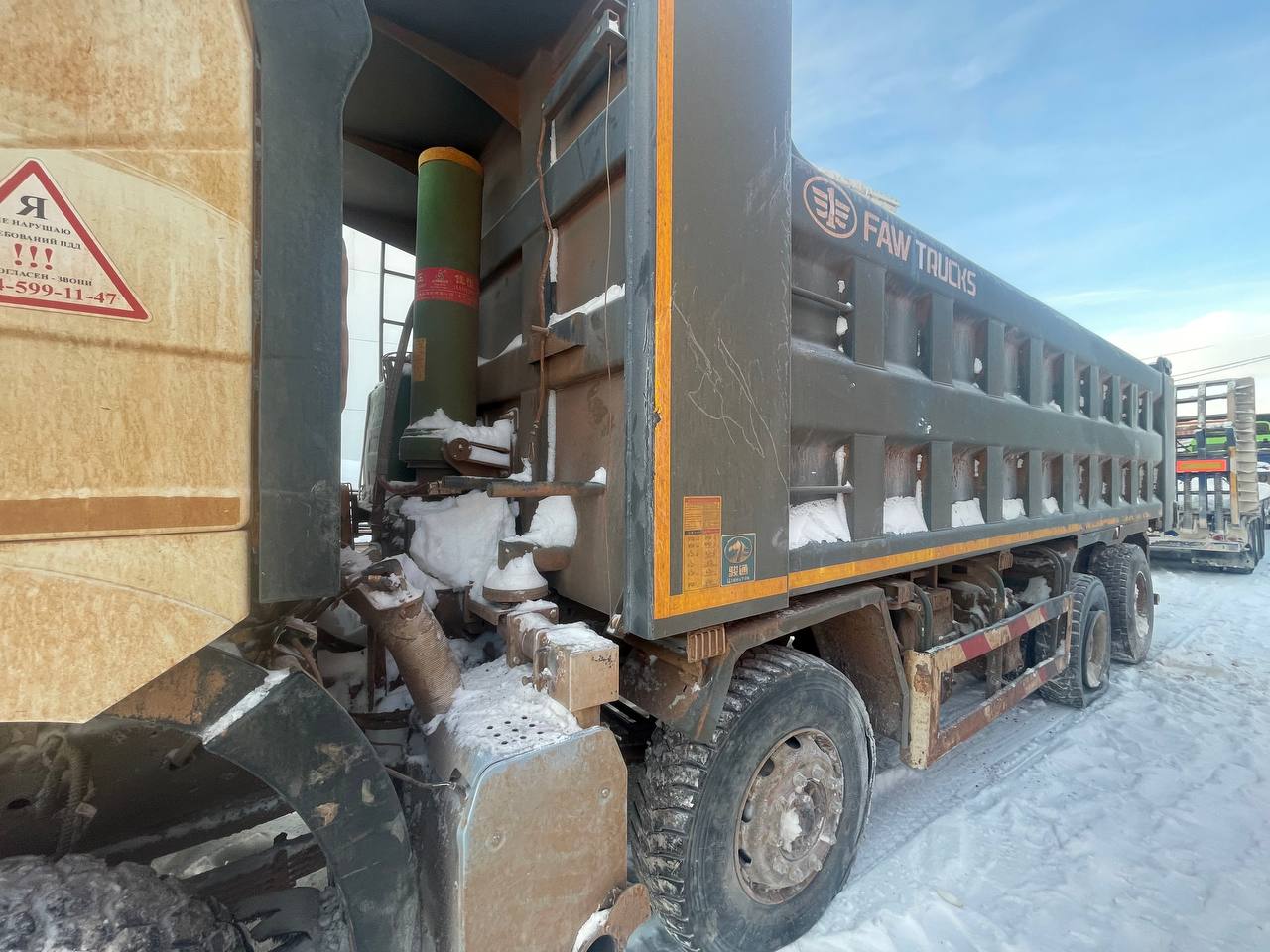 FAW CA 3310 8x4 Самосвал_не актуально 2023 г. - фото 4