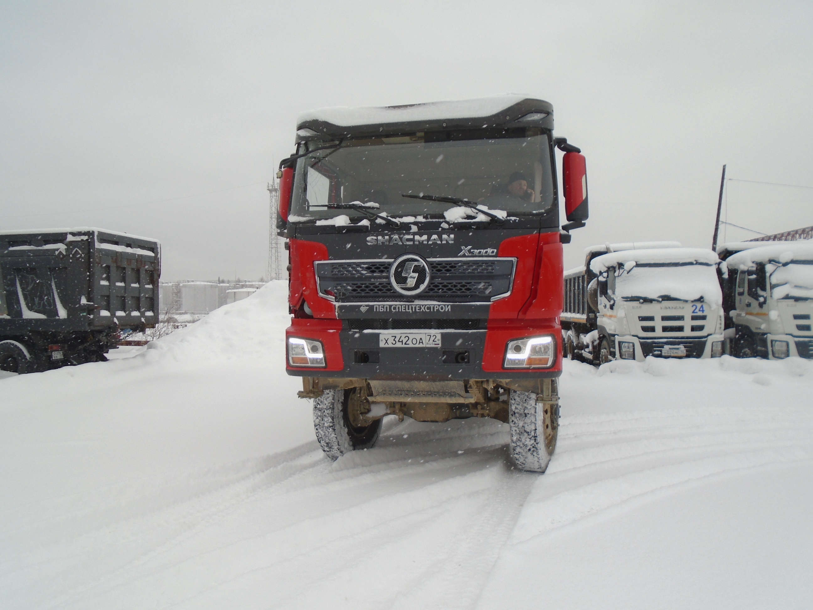 Shacman (Shaanxi) SX* 6x6 Самосвал 2023 г.