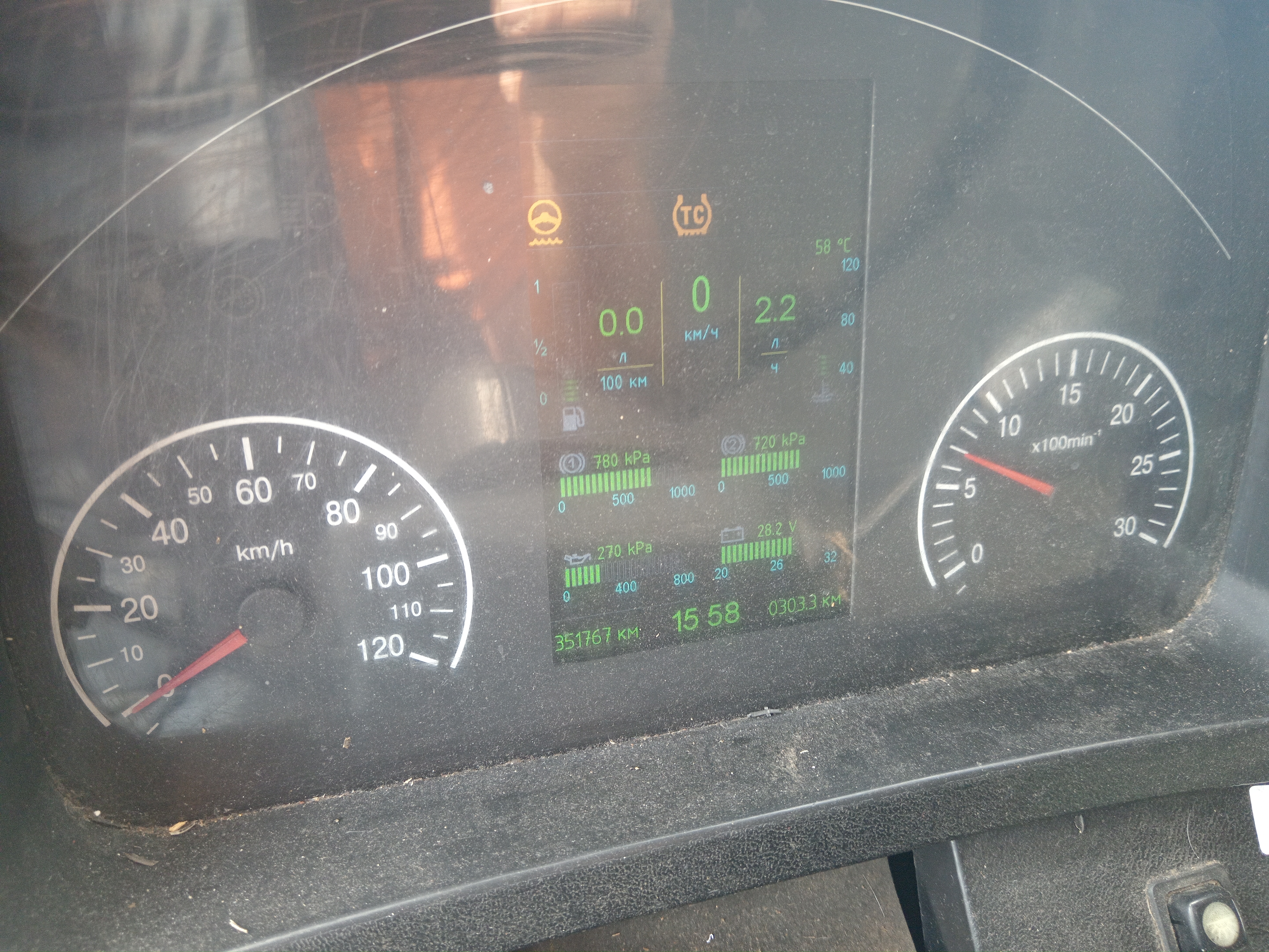 МАЗ 5440 4x2 Седельный тягач 2017 г. - фото 18