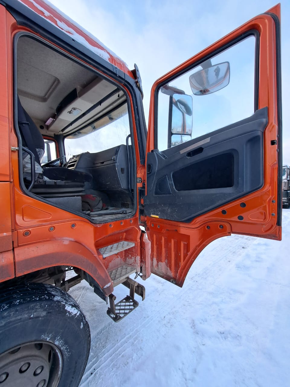 Shacman (Shaanxi) SX* 6x4 Самосвал 2019 г. - фото 3