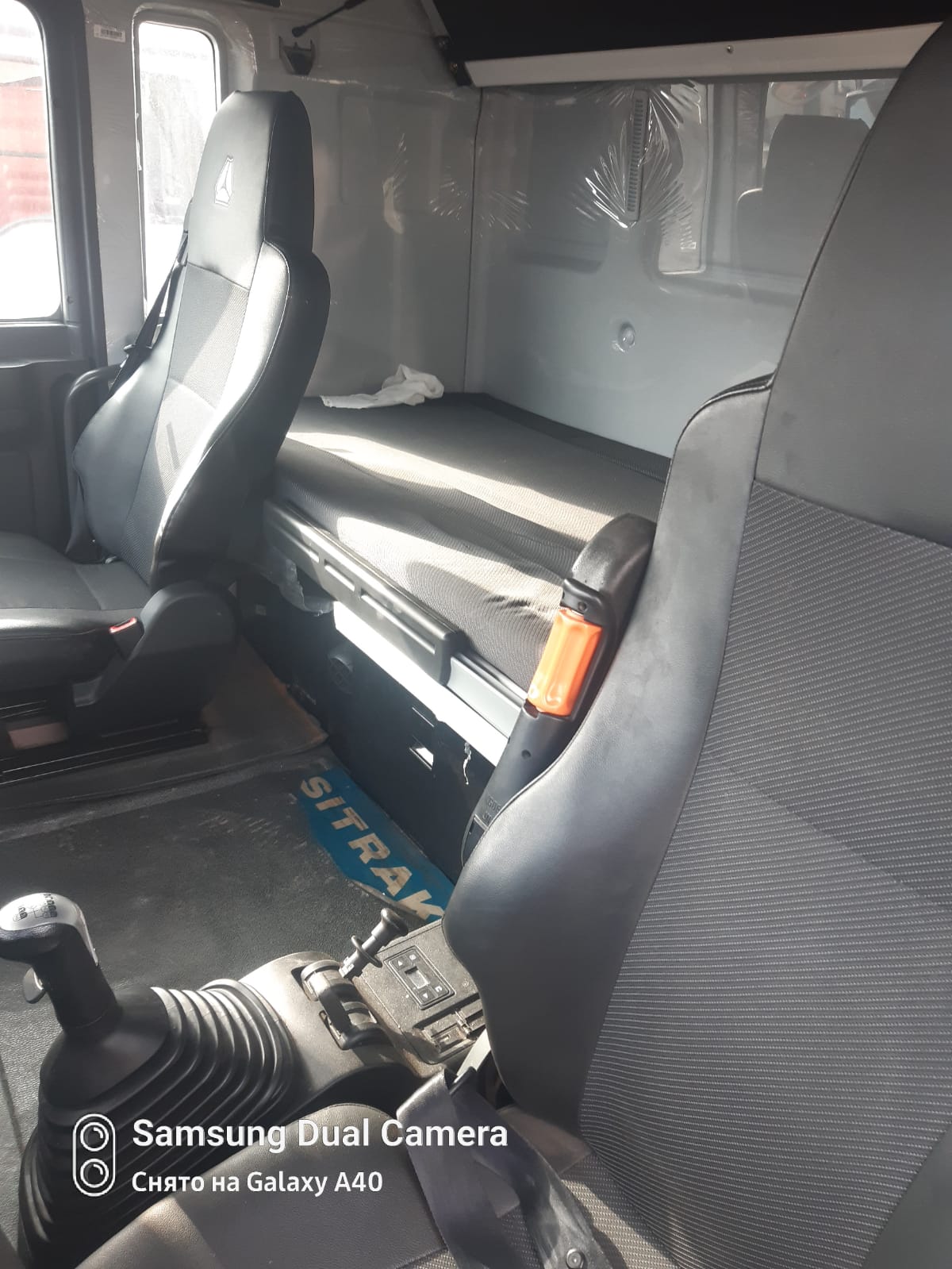 SITRAK C7H 6x4 Седельный тягач 2023 г. - фото 8