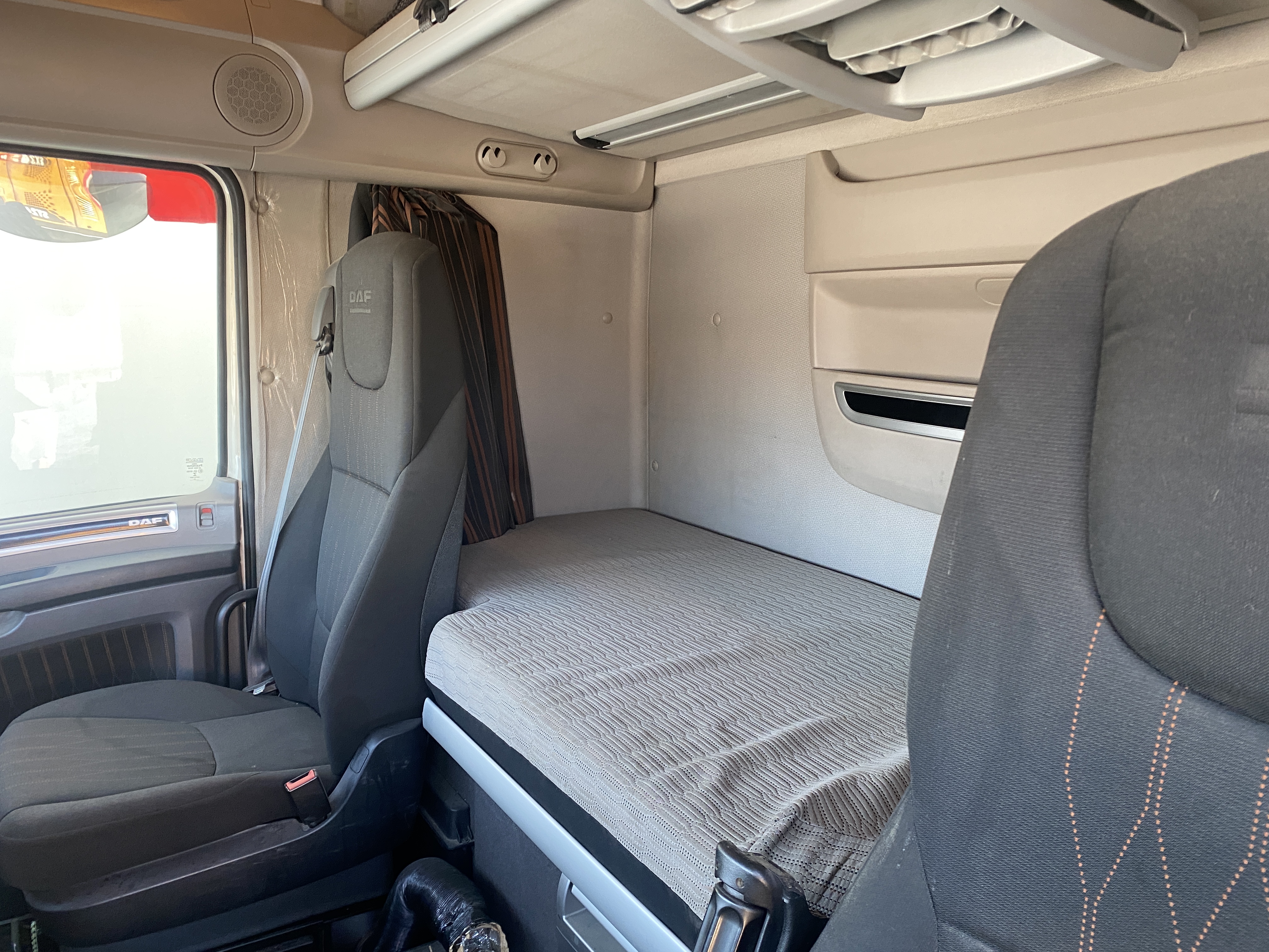 DAF XF 4x2 Седельный тягач 2021 г. - фото 11