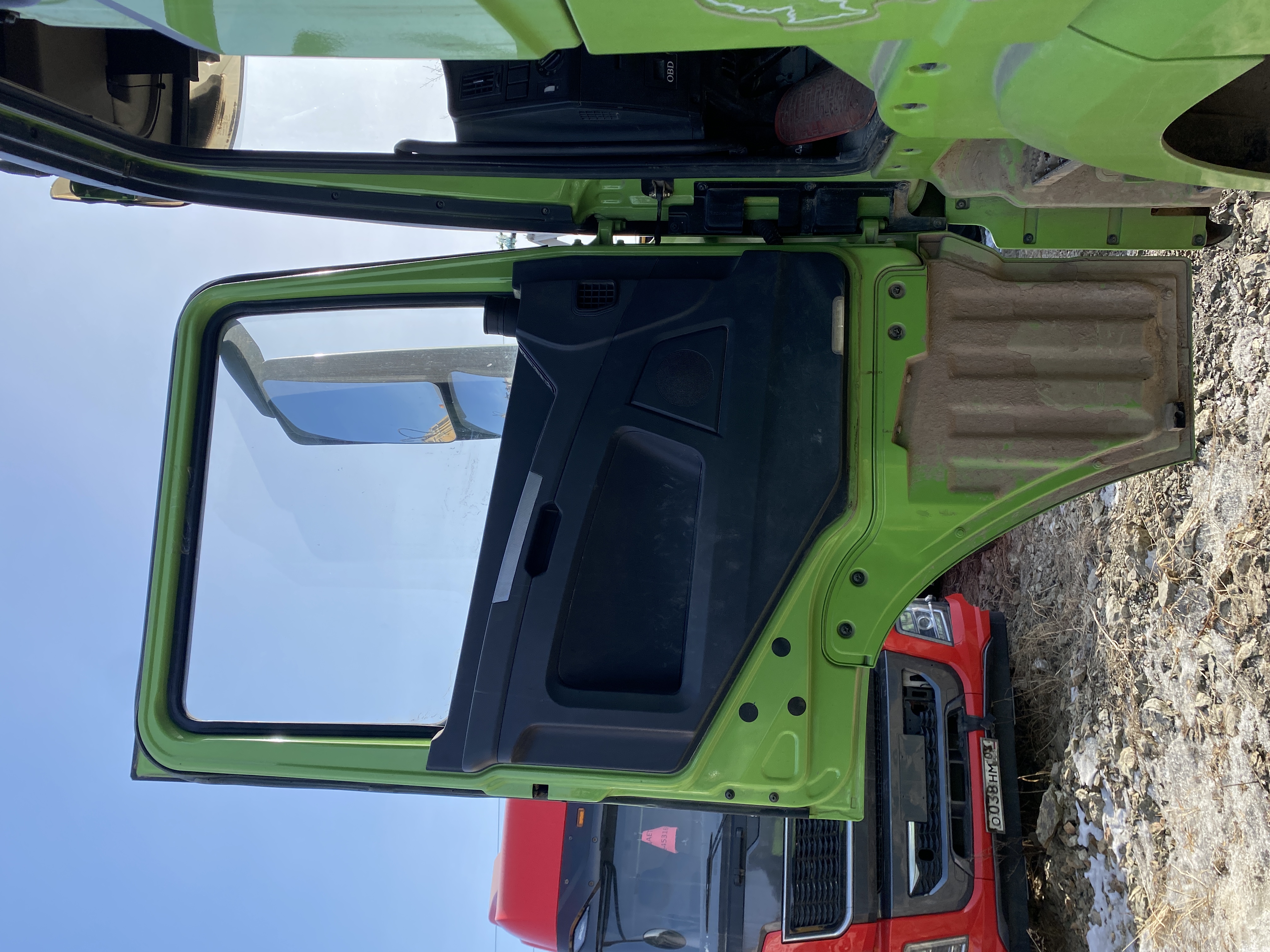 Shacman (Shaanxi) SX* 6x6 Самосвал 2023 г. - фото 6