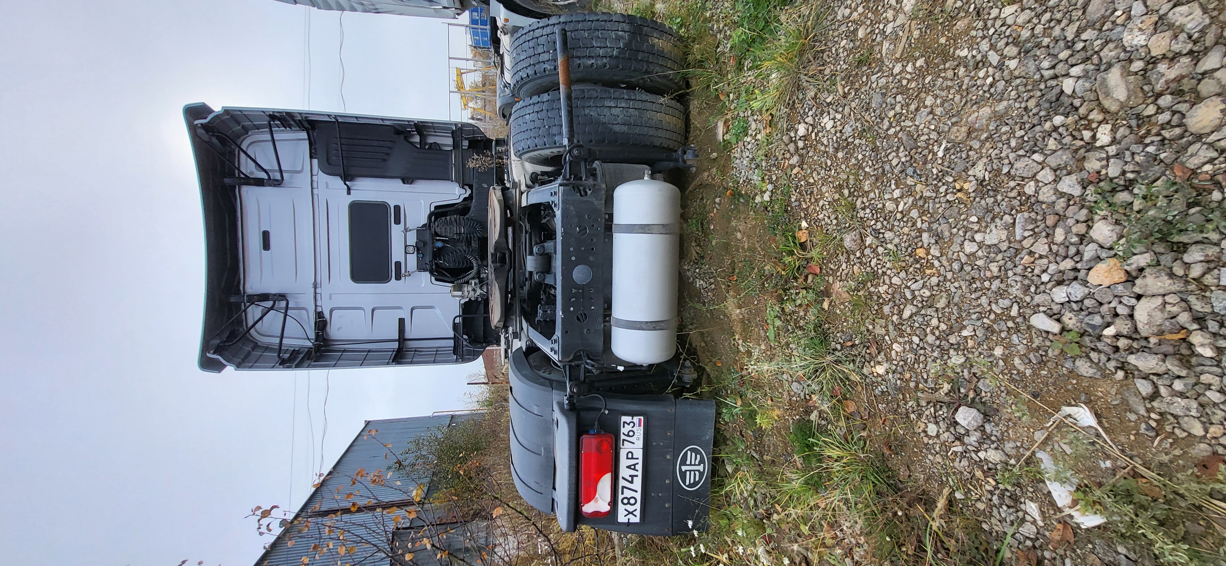 FAW J7 4x2 Седельный тягач 2023 г. - фото 9