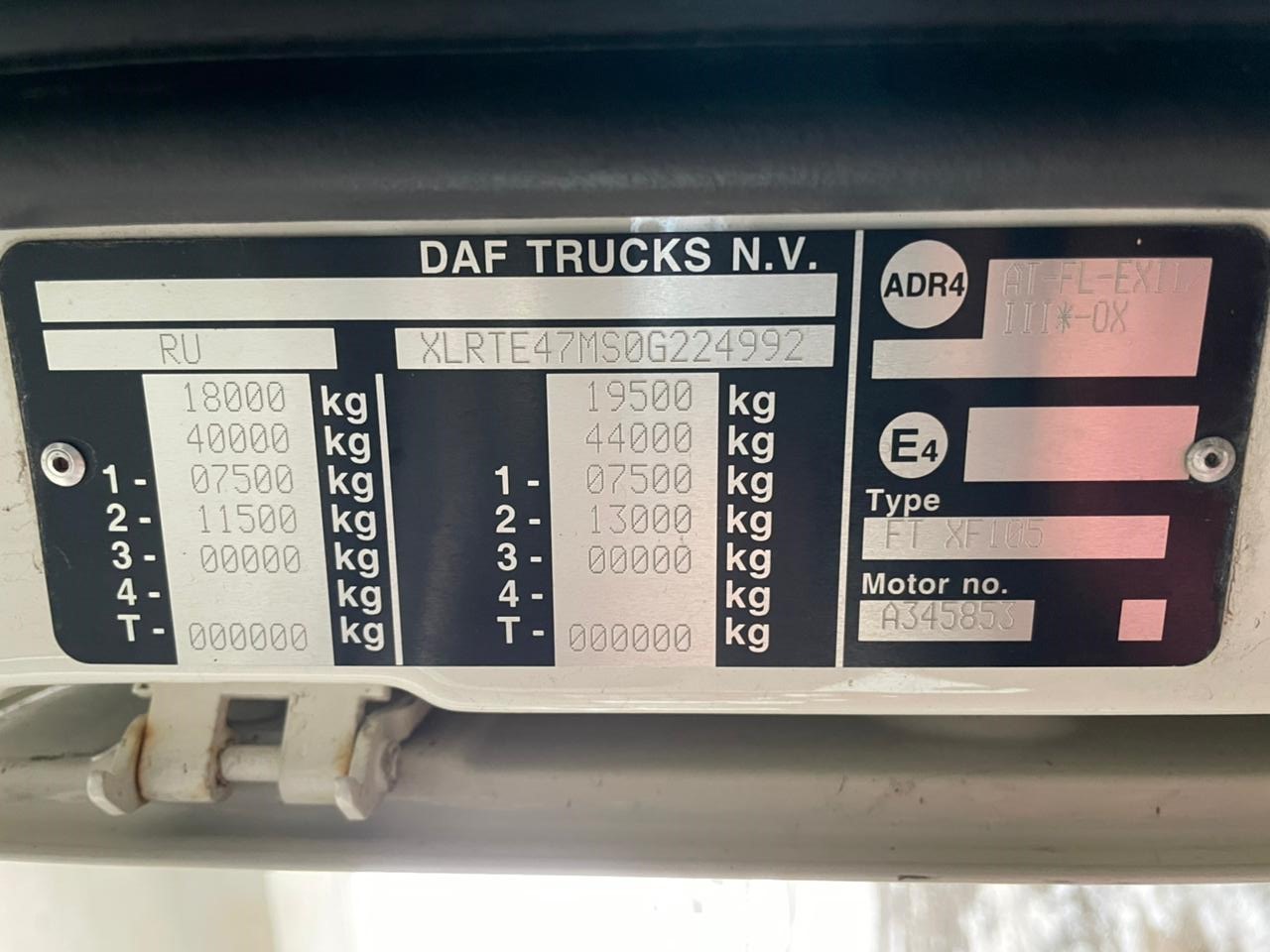 DAF XF 4x2 Седельный тягач 2018 г. - фото 17