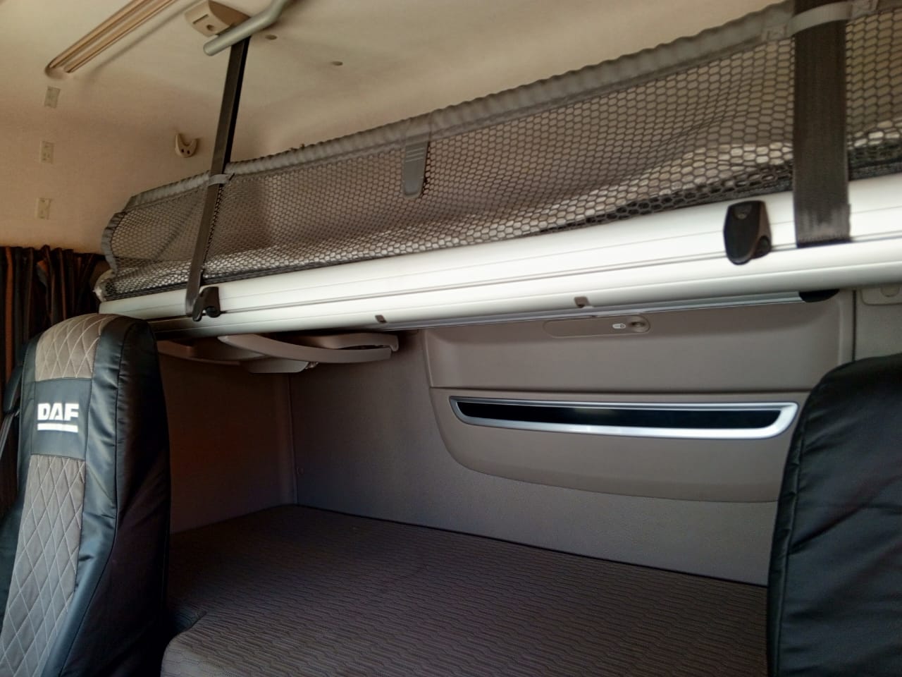 DAF XF 4x2 Седельный тягач 2021 г. - фото 11