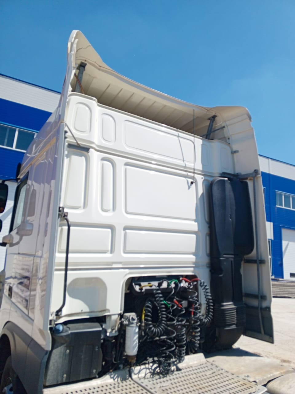 DAF XF 4x2 Седельный тягач 2021 г. - фото 16