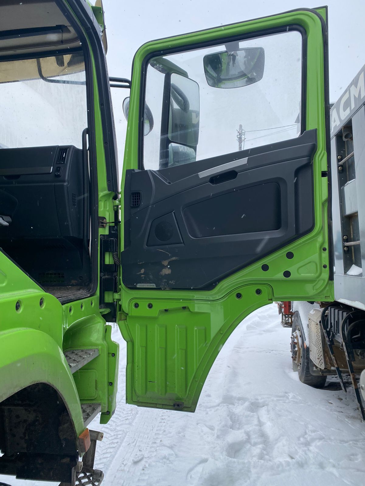 Shacman (Shaanxi) SX* 8x4 Самосвал 2023 г. - фото 7