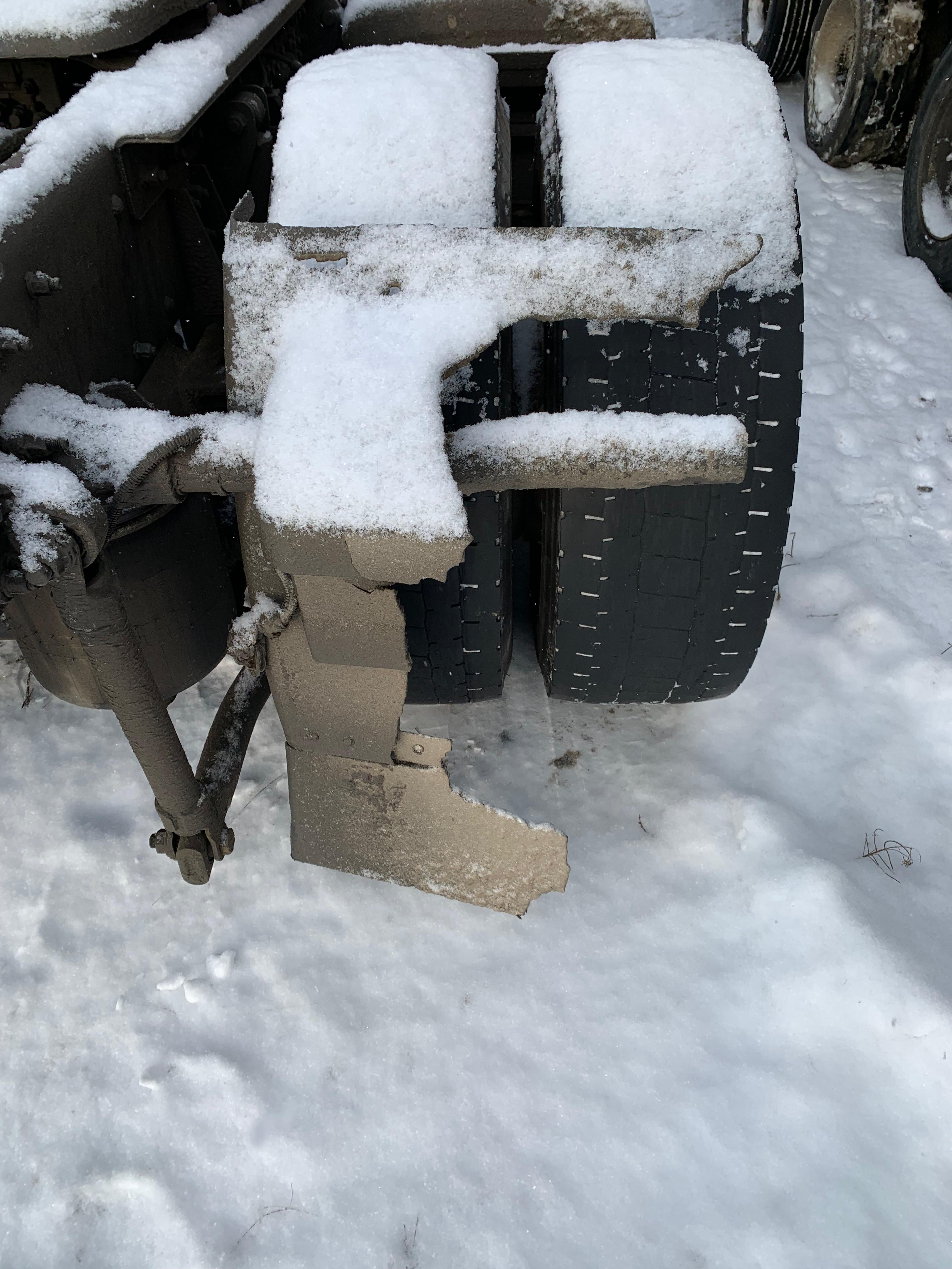 DongFeng DFH 4x2 Седельный тягач 2023 г. - фото 18