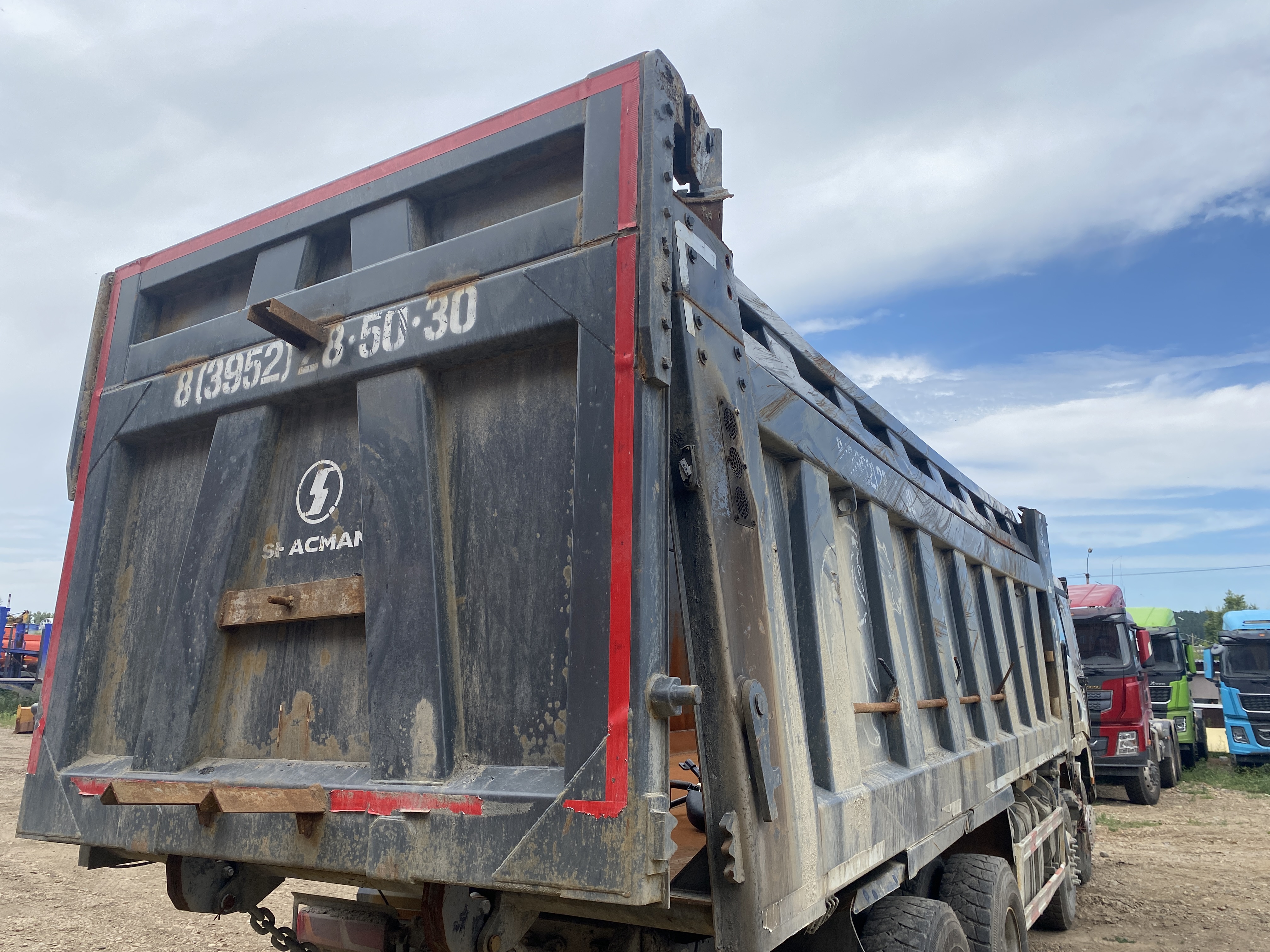 Shacman (Shaanxi) SX* 8x4 Самосвал 2024 г. - фото 8