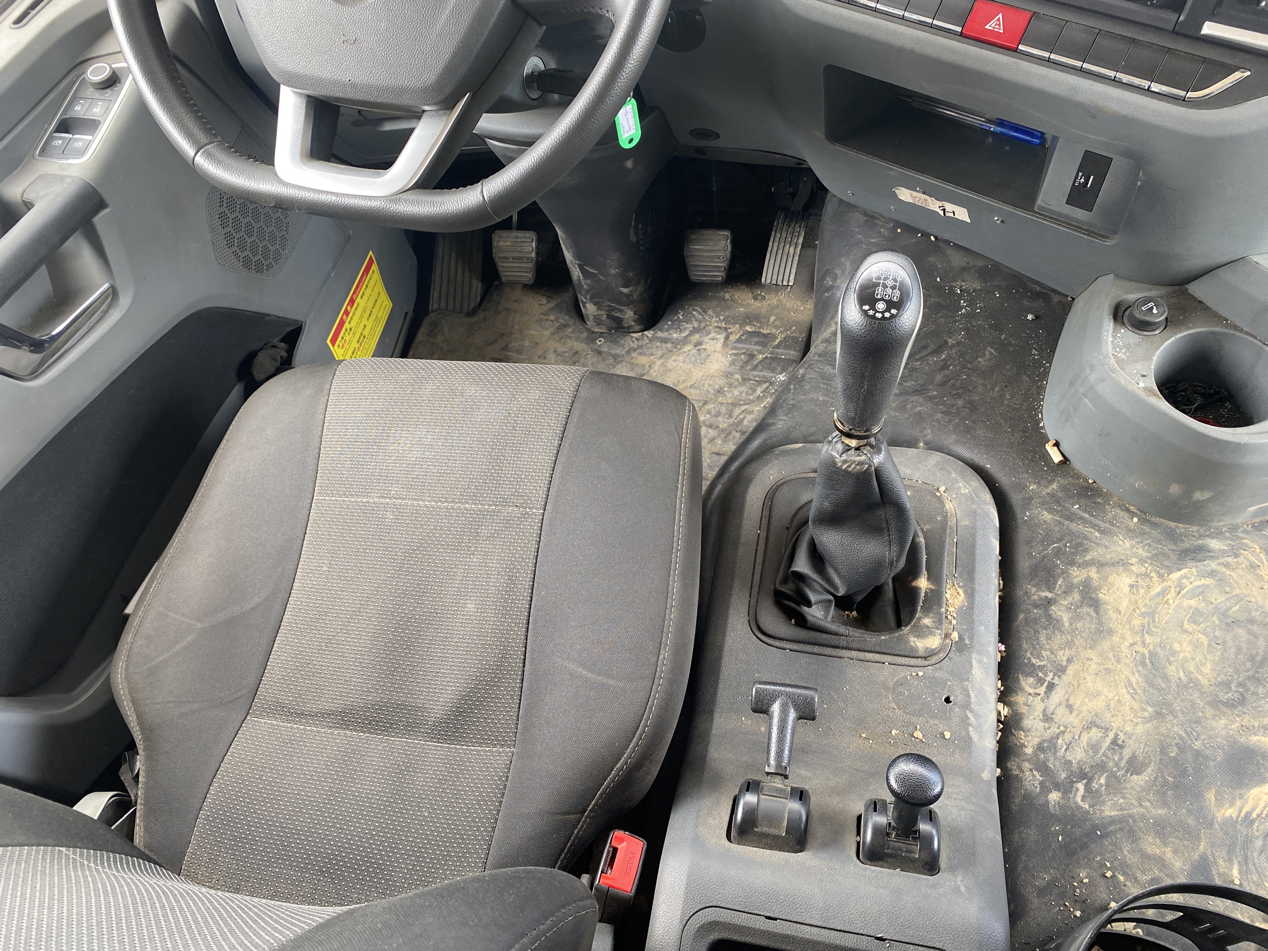 Shacman (Shaanxi) SX* 8x4 Самосвал 2024 г. - фото 15