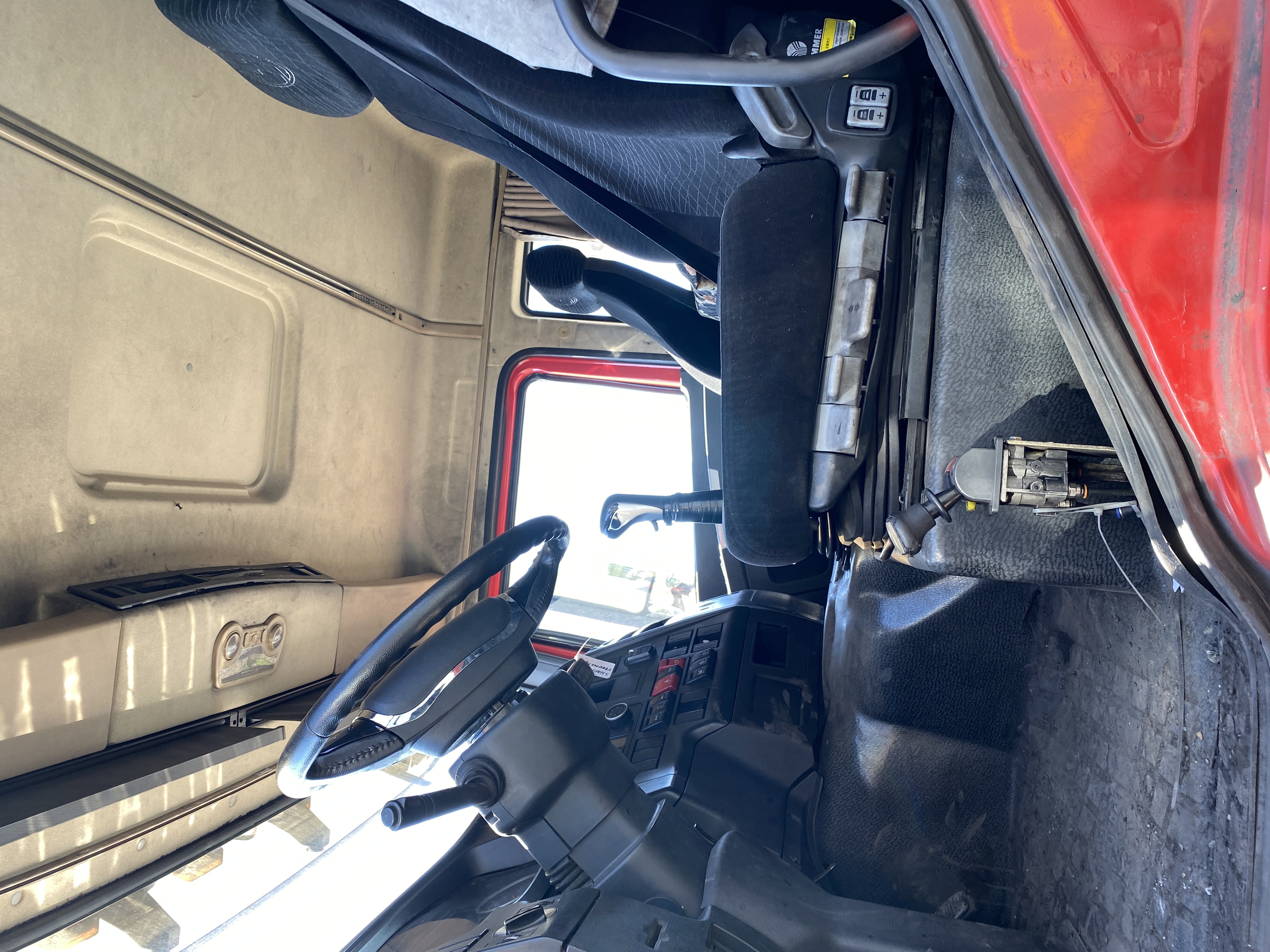 Shacman (Shaanxi) SX* 8x4 Самосвал 2023 г. - фото 9