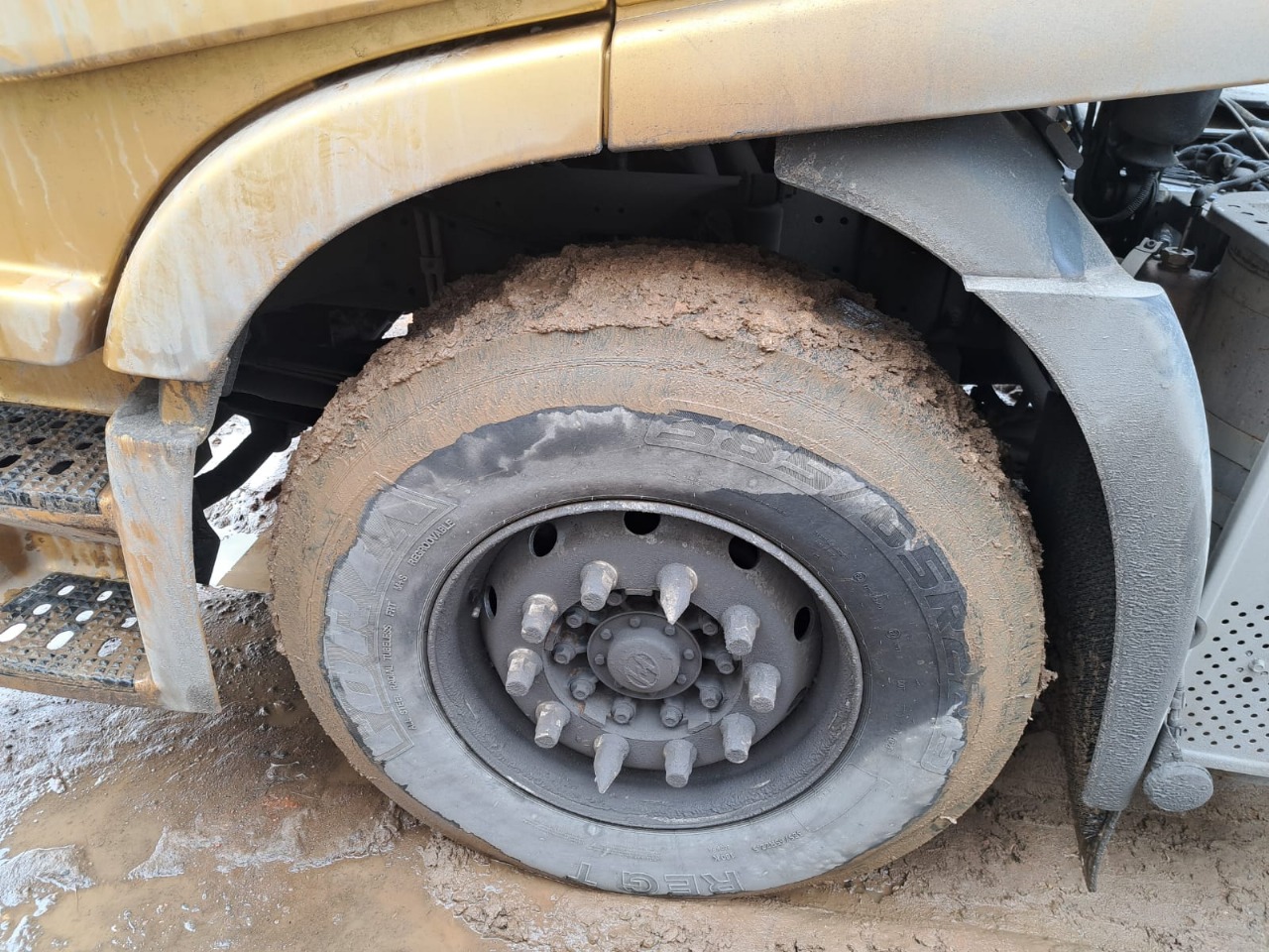 HONGYAN CQ* 4x2 Седельный тягач 2023 г. - фото 10