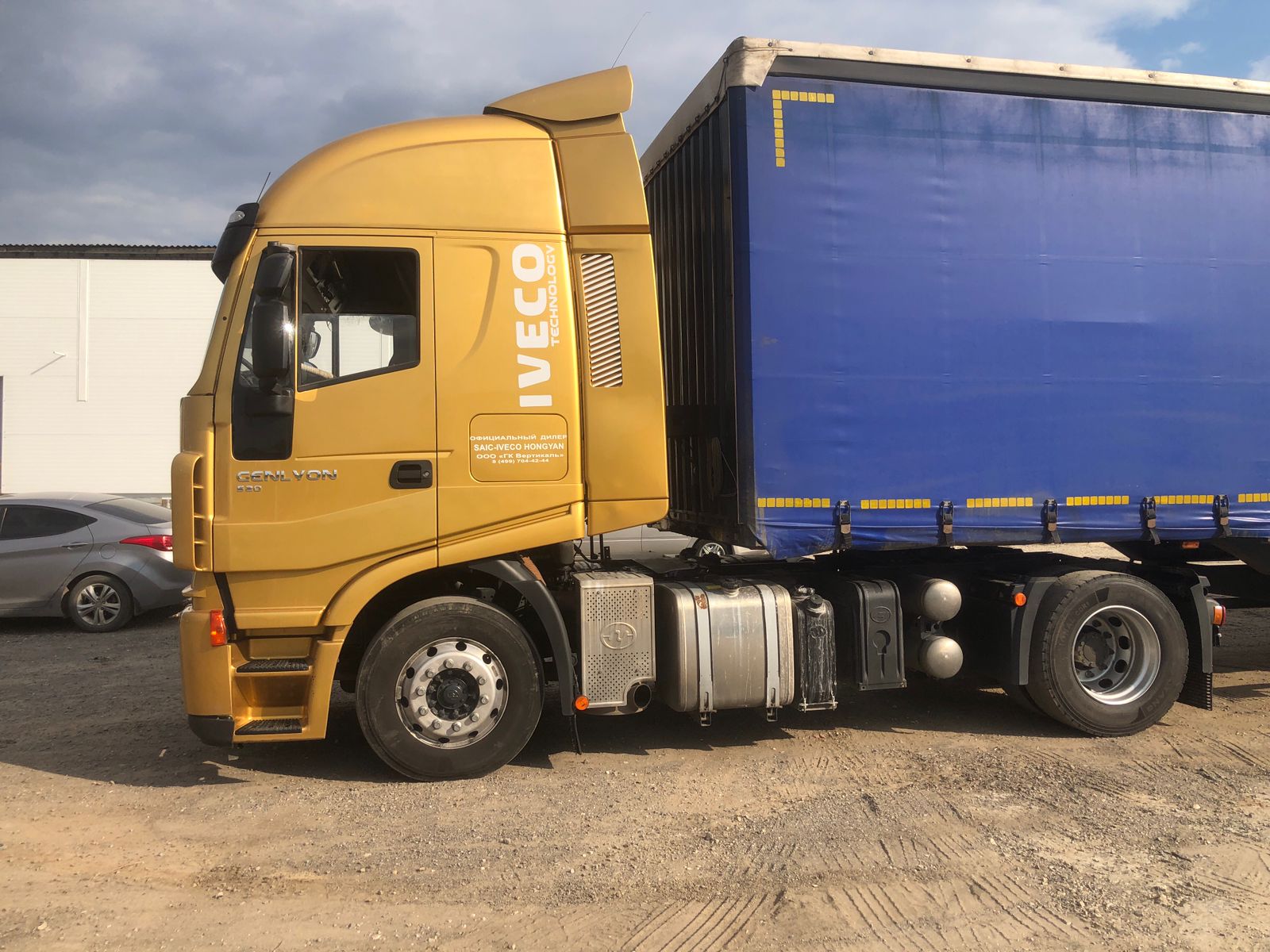 HONGYAN CQ* 4x2 Седельный тягач 2023 г. - фото 3