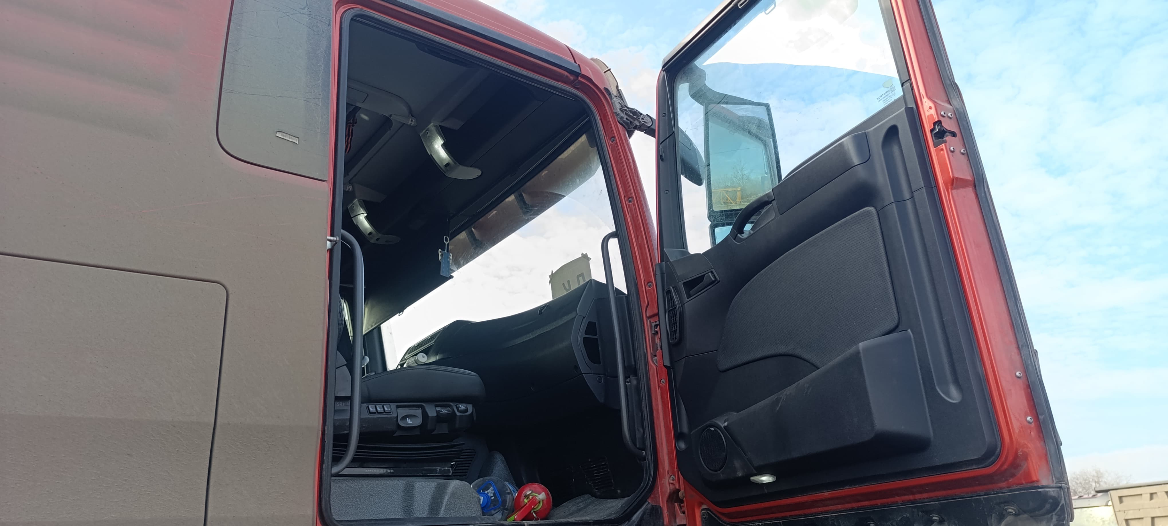 SITRAK C7H 8x4 Самосвал 2023 г. - фото 9