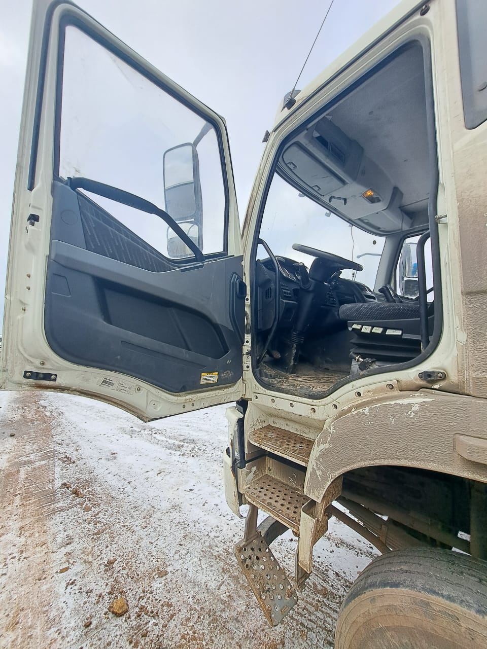 FAW CA 3310 8x4 Самосвал_не актуально 2023 г. - фото 7