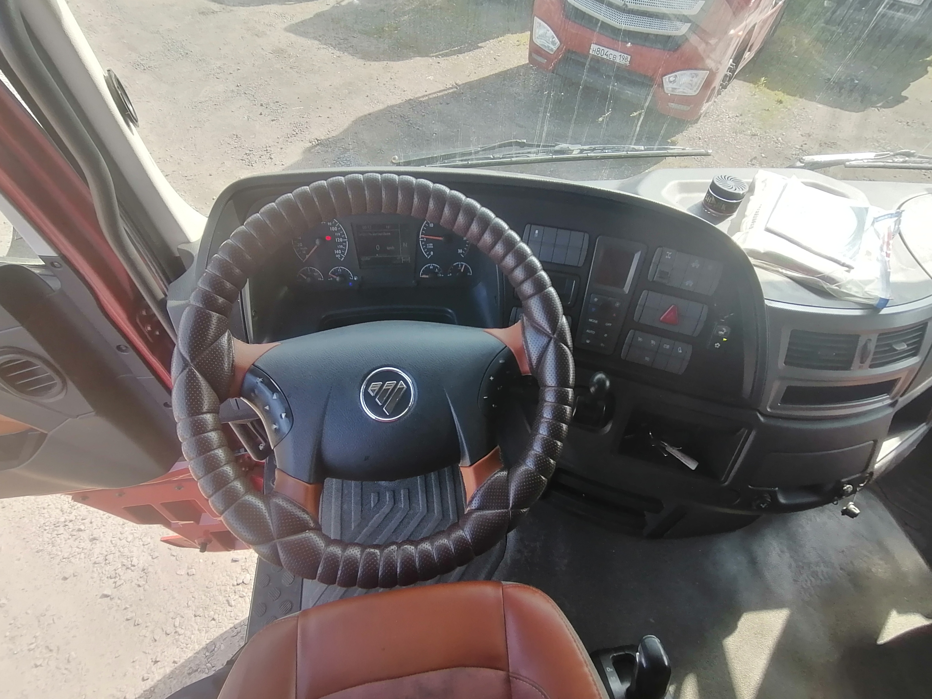 Foton AUMAN 4x2 Седельный тягач 2023 г. - фото 12