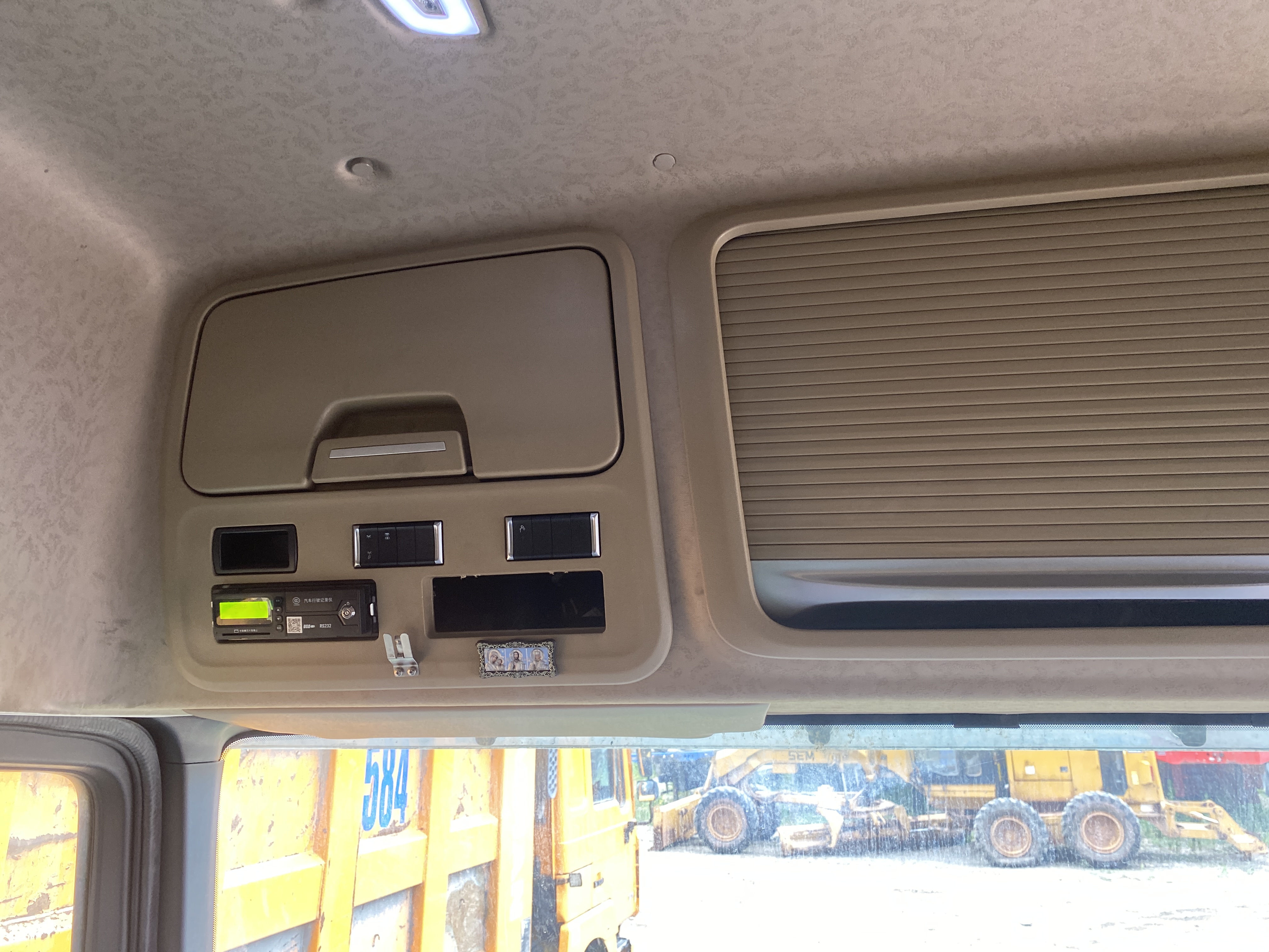 Foton AUMAN 4x2 Седельный тягач 2023 г. - фото 13