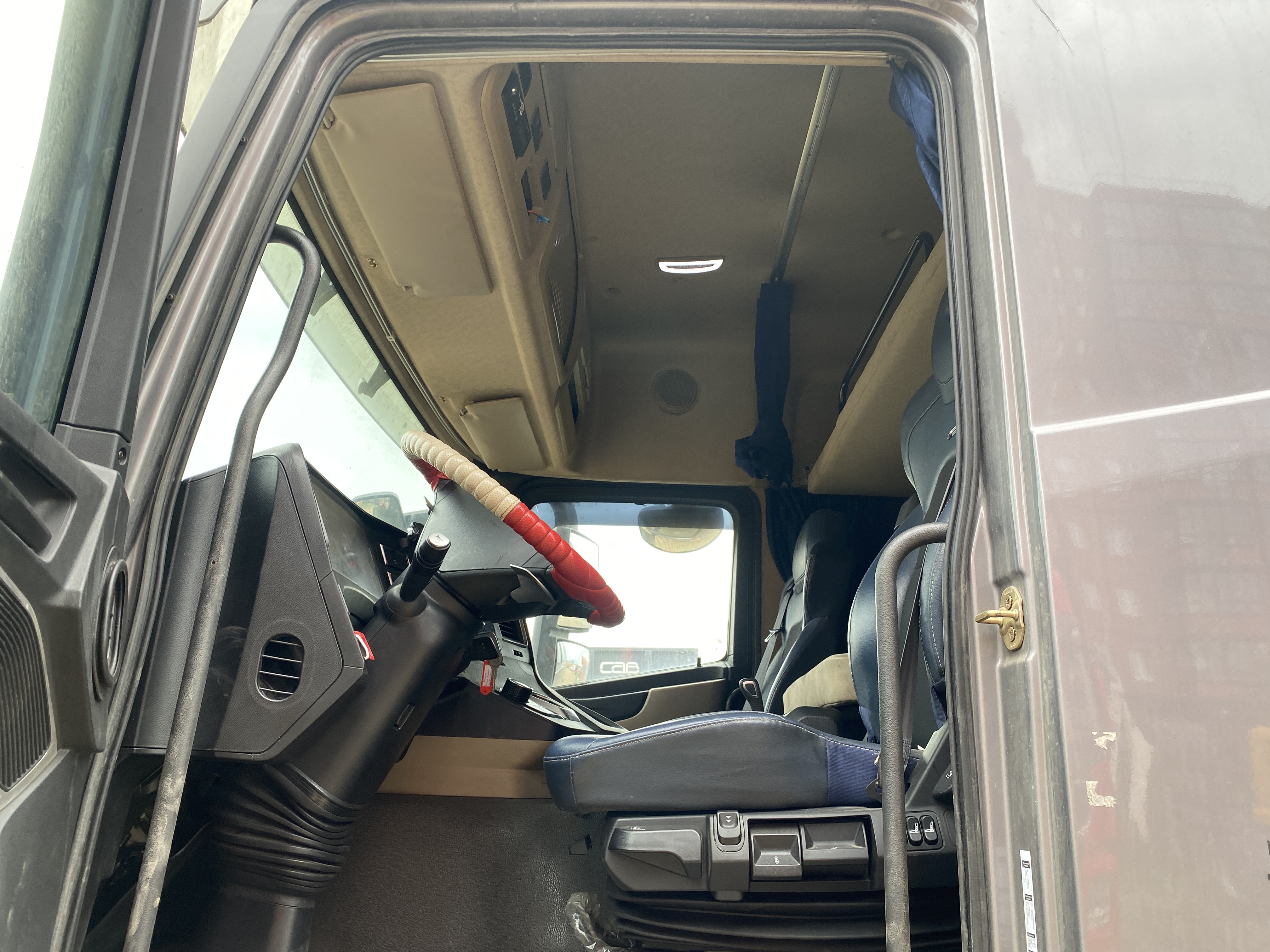 Foton AUMAN 4x2 Седельный тягач 2023 г. - фото 11