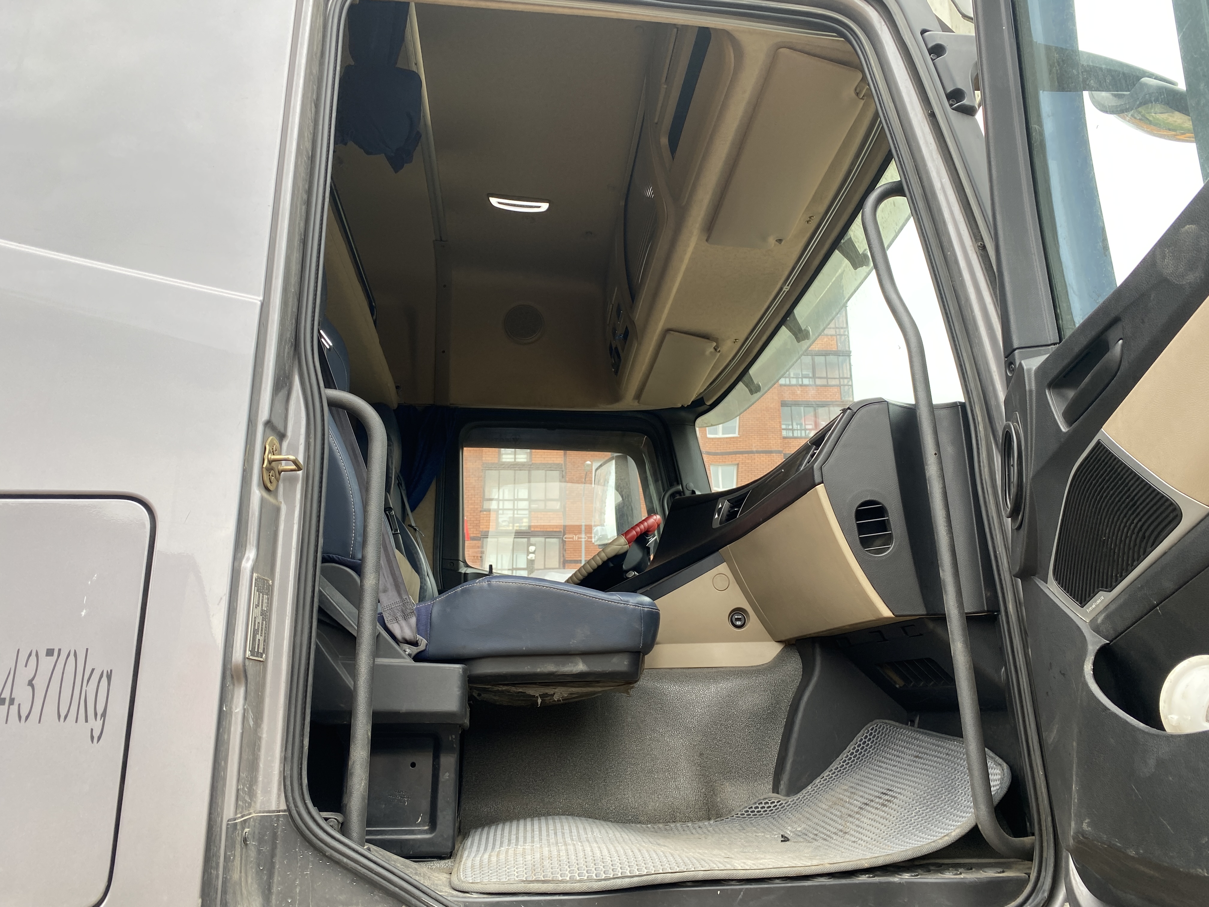 Foton AUMAN 4x2 Седельный тягач 2023 г. - фото 12