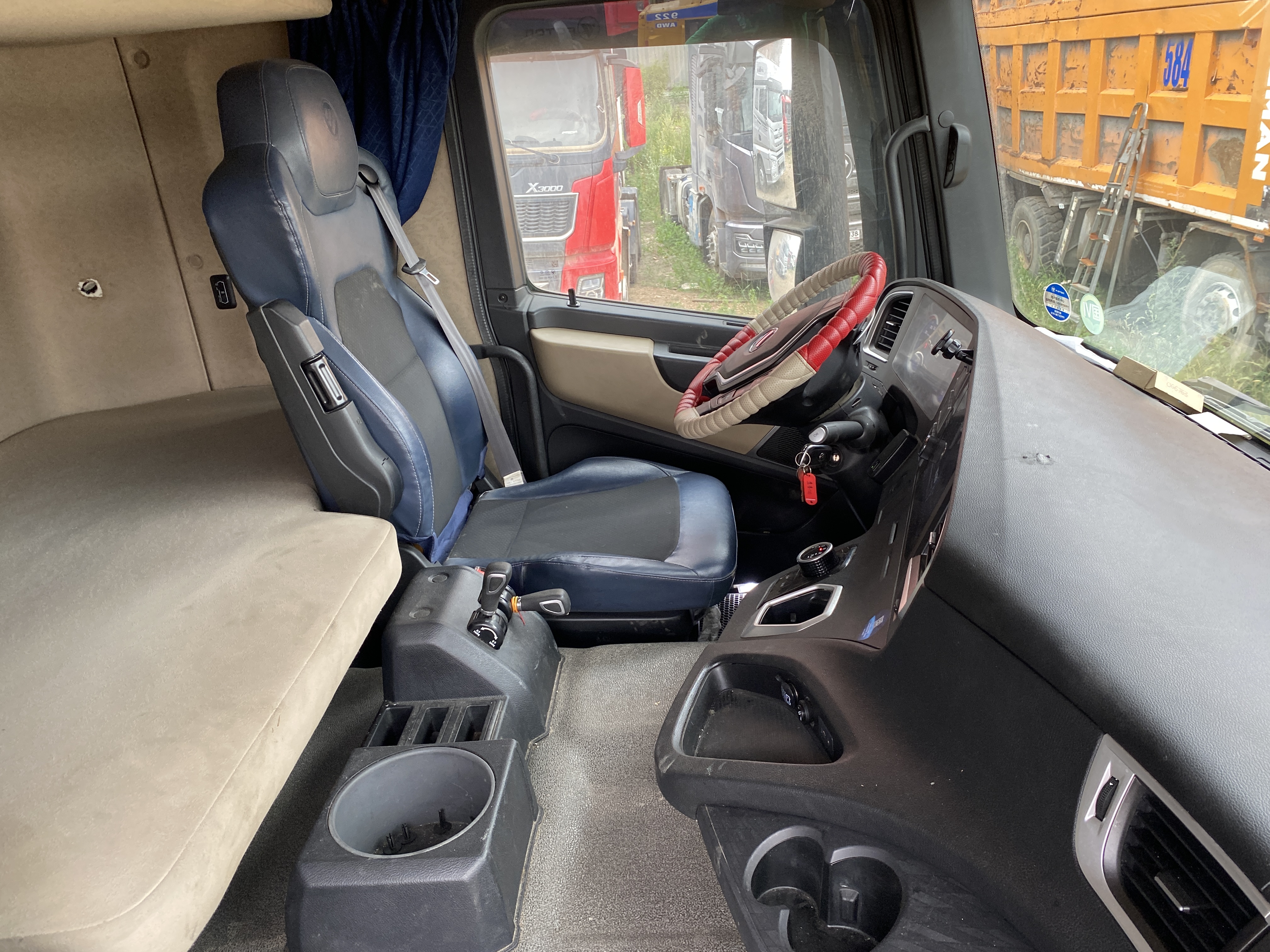 Foton AUMAN 4x2 Седельный тягач 2023 г. - фото 14