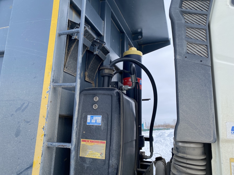 FAW J6 6x4 Самосвал 2023 г. - фото 8