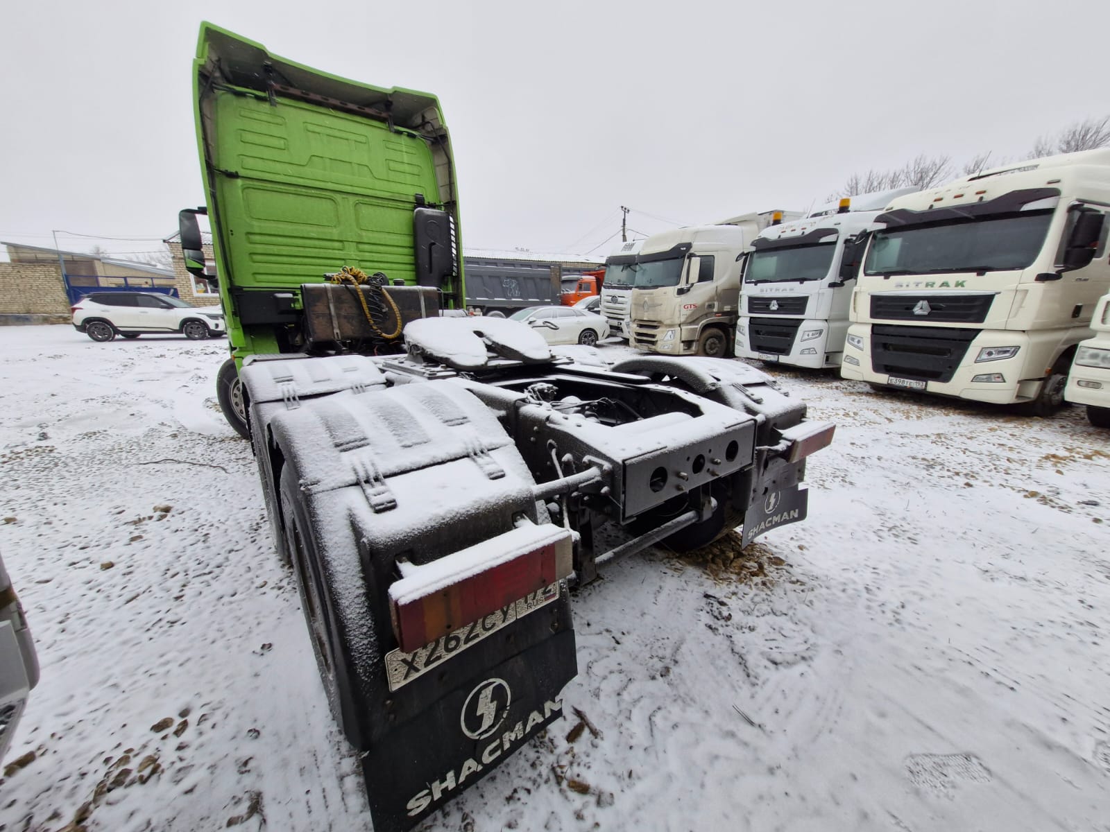 Shacman (Shaanxi) SX* 6x4 Седельный тягач 2023 г. - фото 5