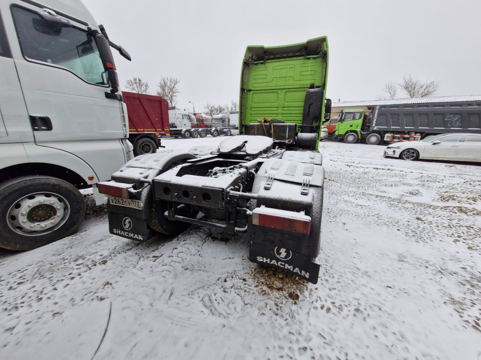 Shacman (Shaanxi) SX* 6x4 Седельный тягач 2023 г. - фото 6