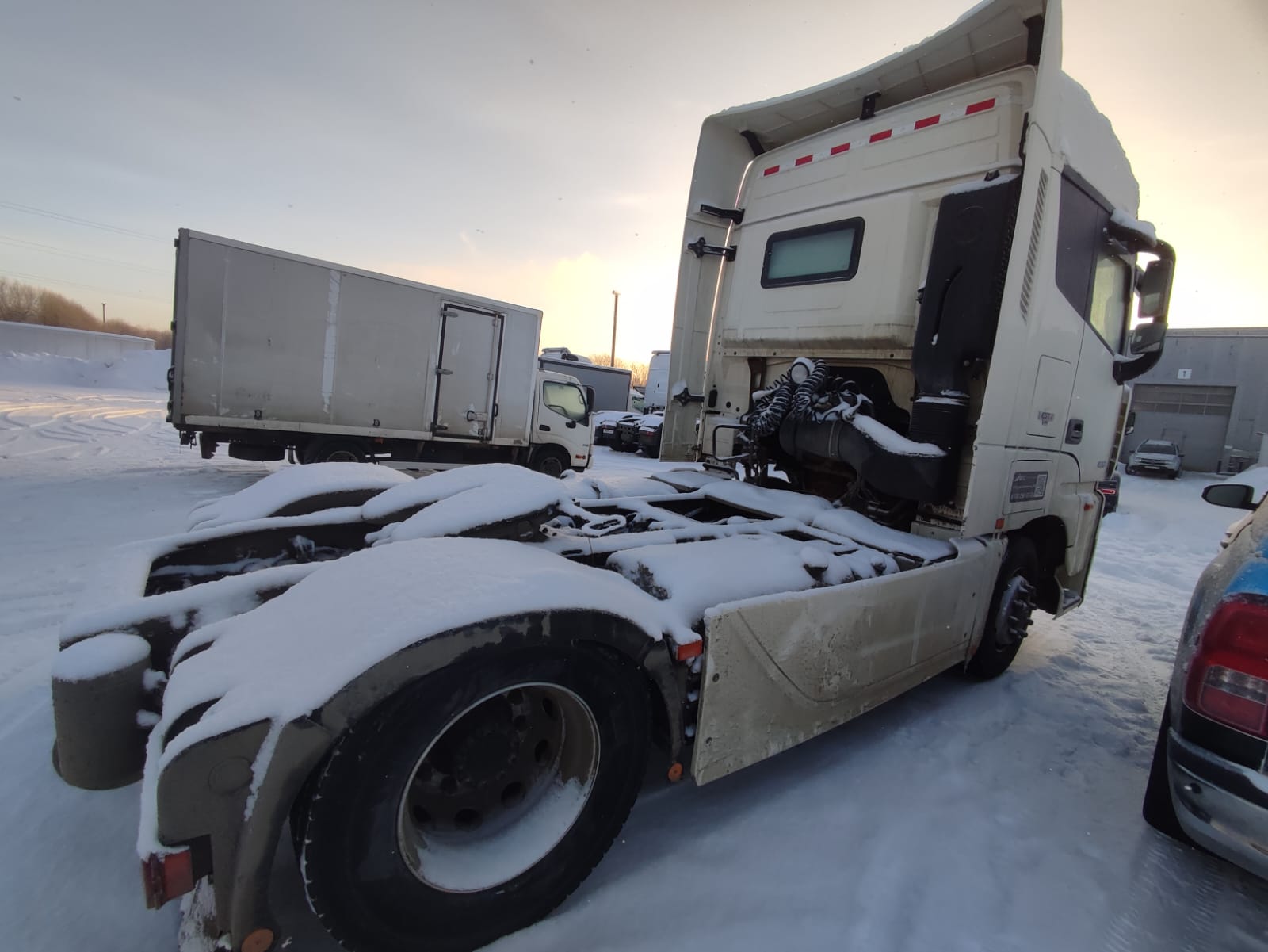 Foton AUMAN 4x2 Седельный тягач 2023 г. - фото 3