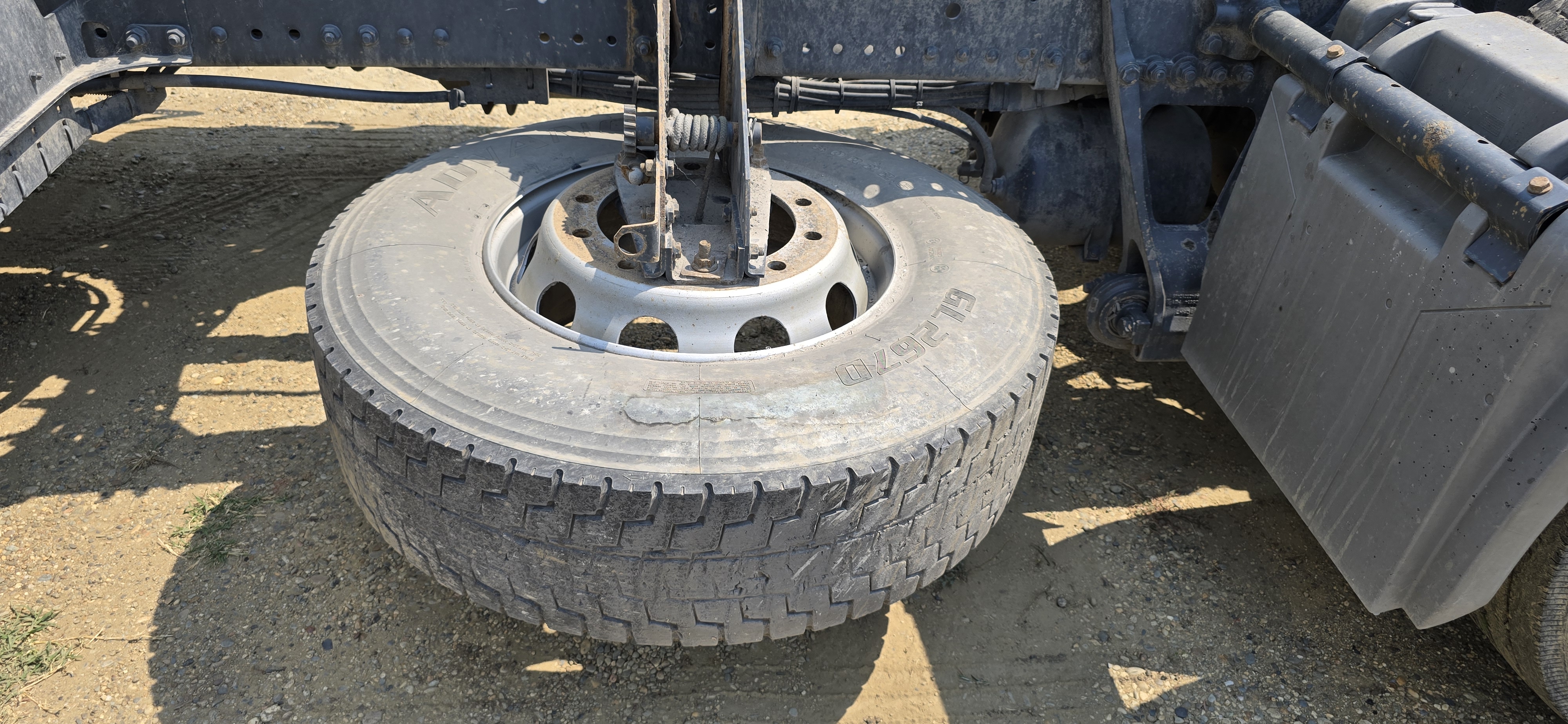 Mercedes-Benz AXOR 4x2 Седельный тягач 2017 г. - фото 10